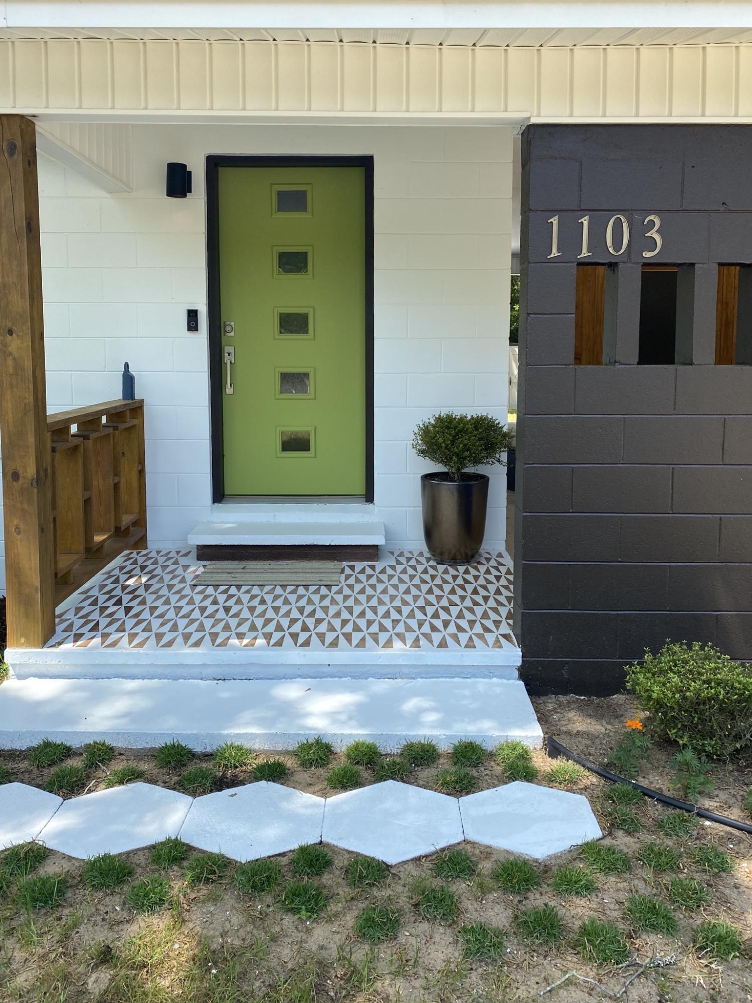 GREY MOSS POINT S/D LOT 6 BLK 6 - Residential