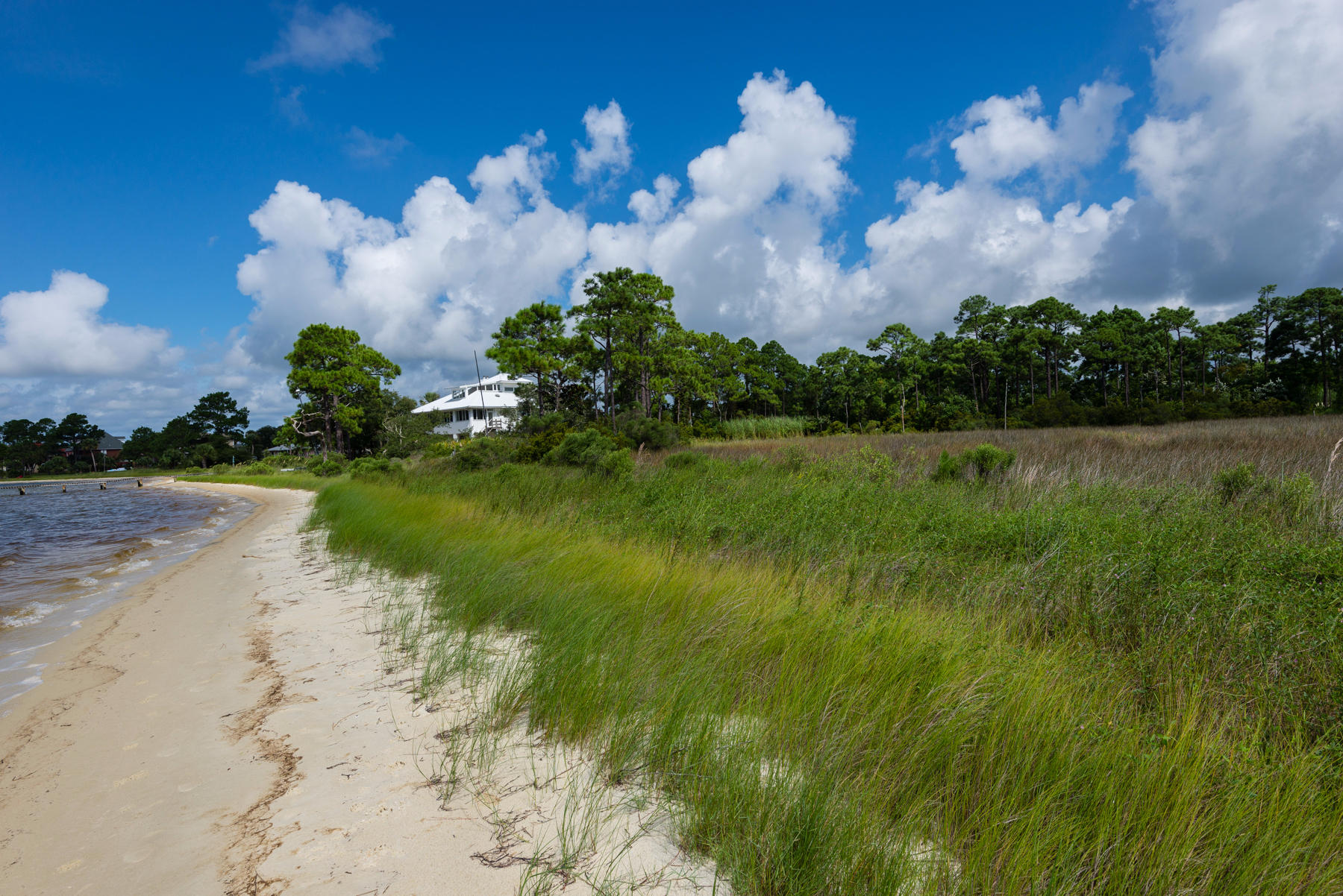 METES & BOUNDS - Land