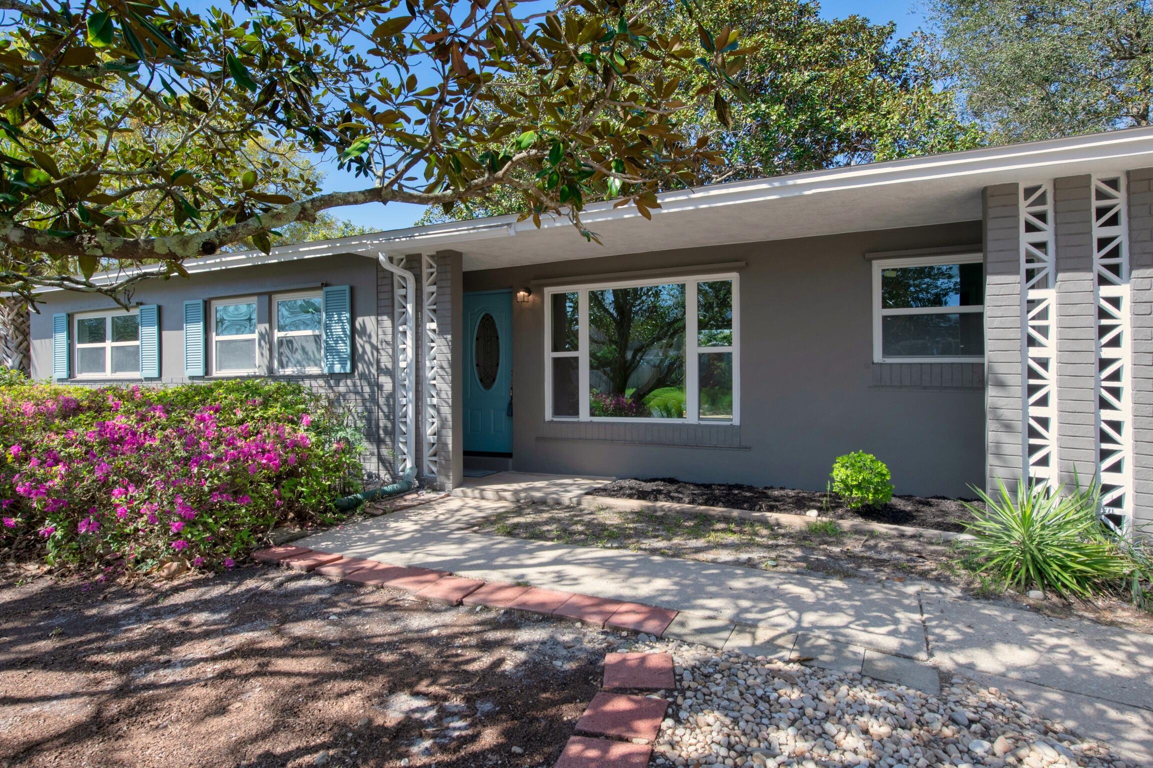 OAK TREE PARK - Residential