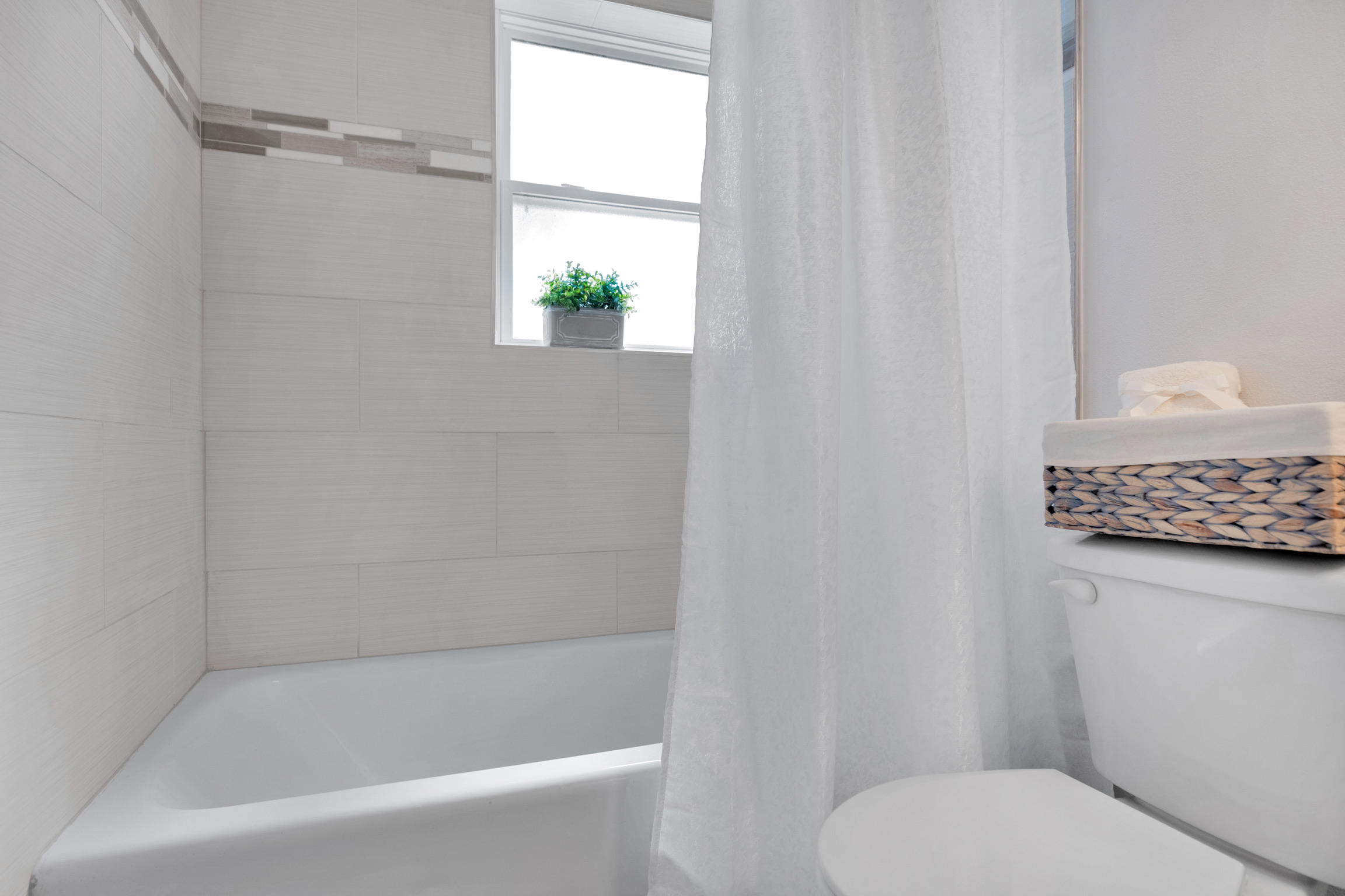 OAK TREE PARK - Residential