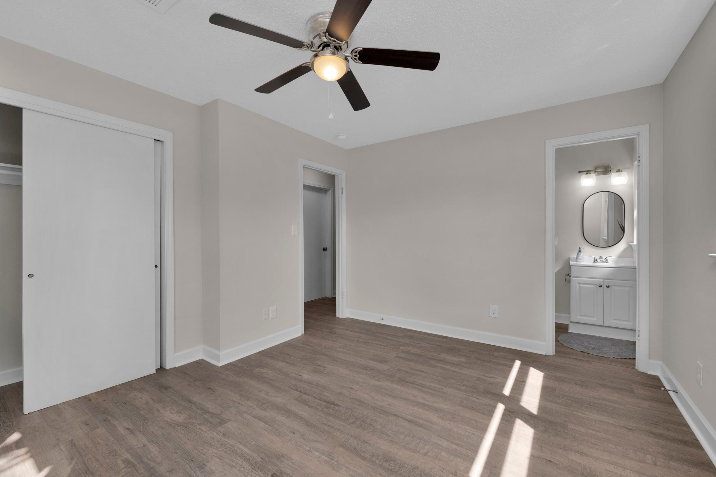 OAK TREE PARK - Residential