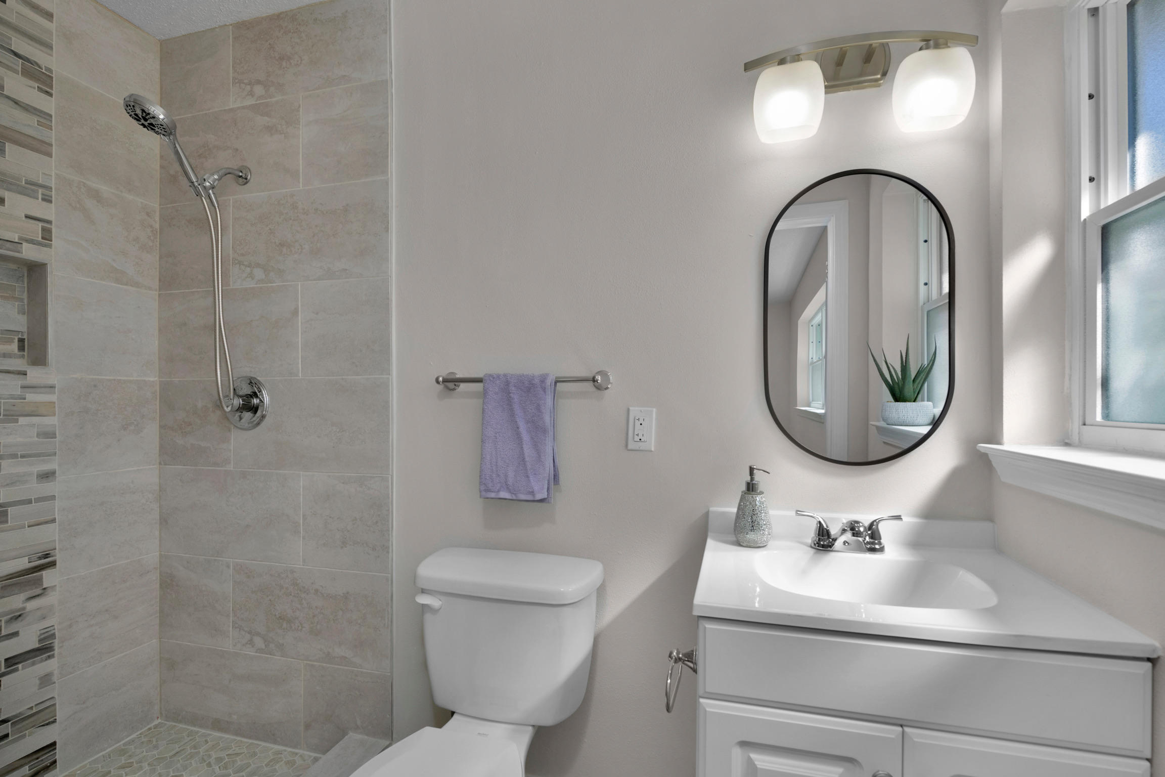 OAK TREE PARK - Residential