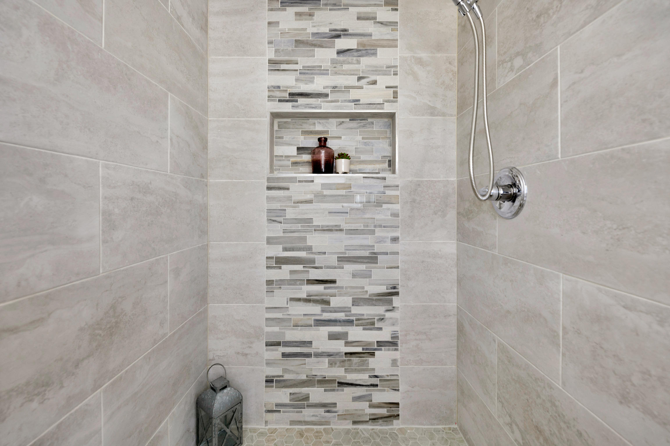 OAK TREE PARK - Residential