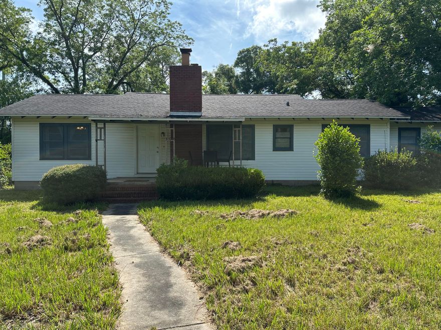 Lovely home in the heart of Bonifay, FL. This quaint home features beautiful hardwood floors, built ins and a fully fenced yard. There are 3 bedrooms and 1 bathroom, an oversized living room, built ins in the dining room and an adorable front porch! Depot Street is a quiet street featuring a two acre city park less than 50 feet from this home's front door.