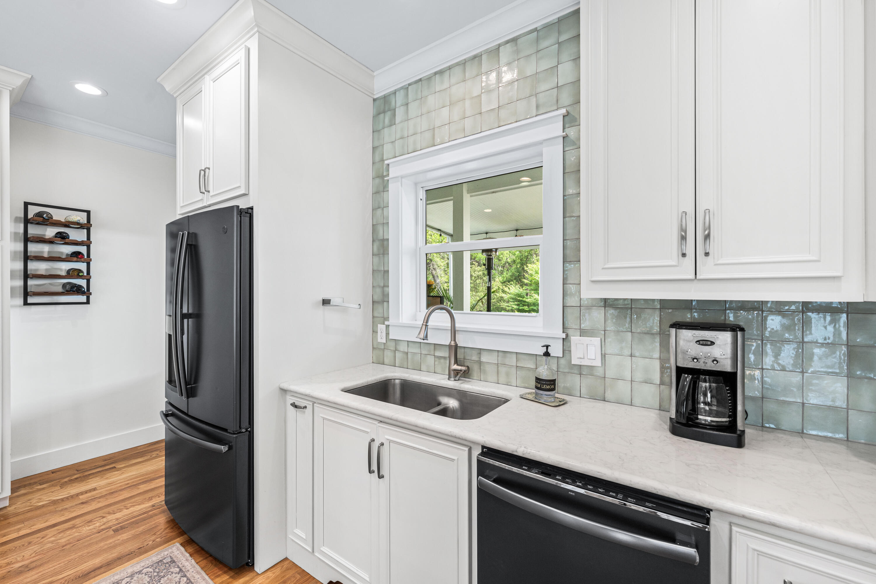 MAGNOLIA BEACH - Residential