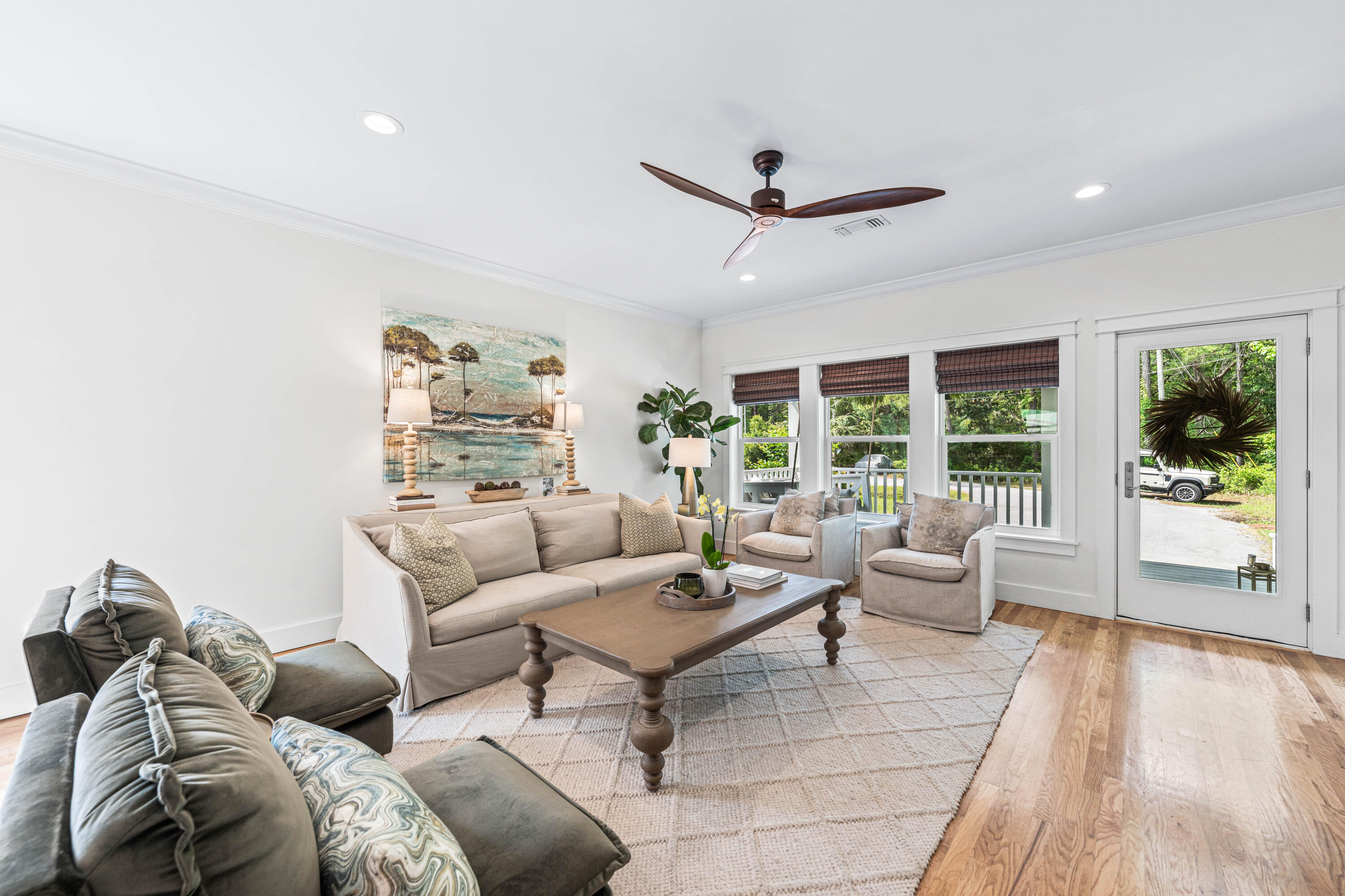 MAGNOLIA BEACH - Residential