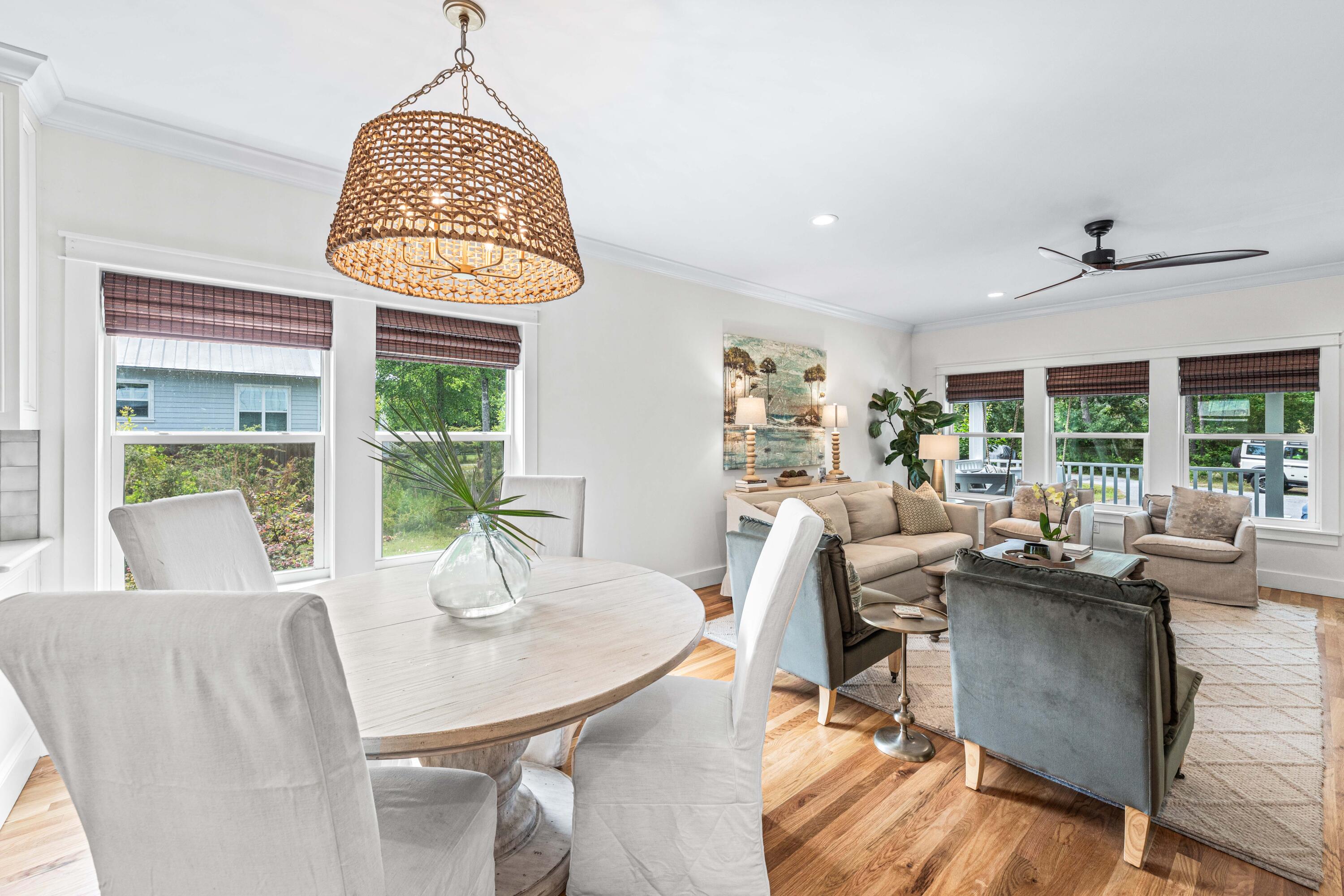 MAGNOLIA BEACH - Residential