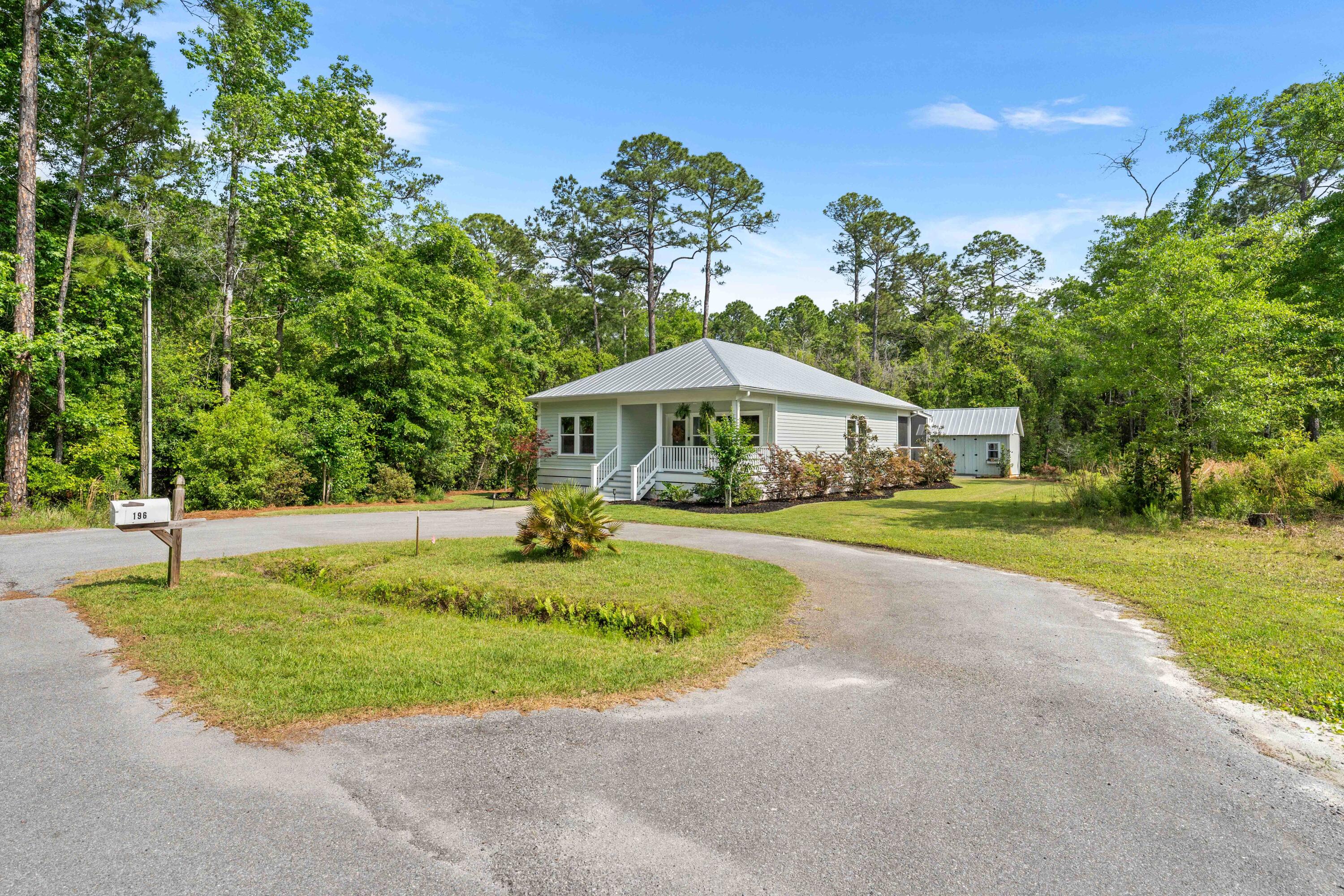 MAGNOLIA BEACH - Residential