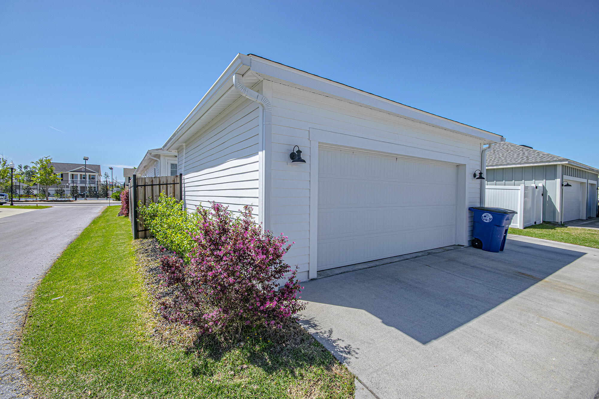 SWEET BAY - Residential