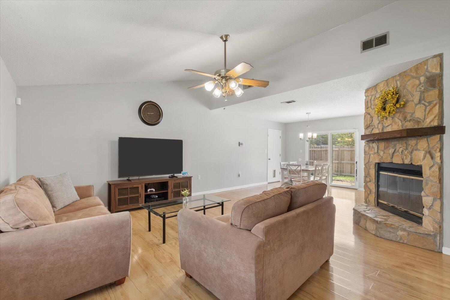 QUAIL RUN - Residential