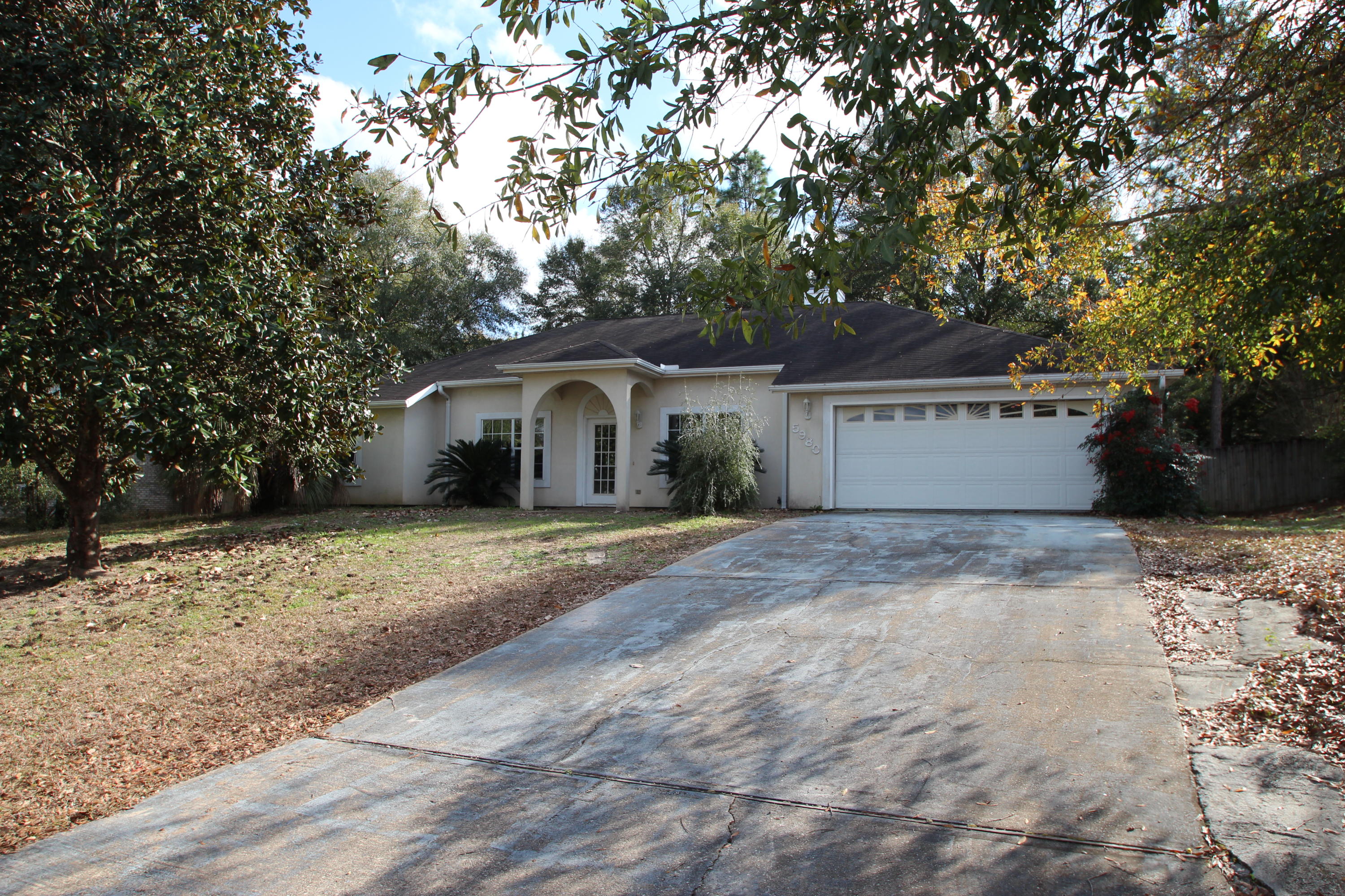 ROLLING HILLS ESTATES - Residential