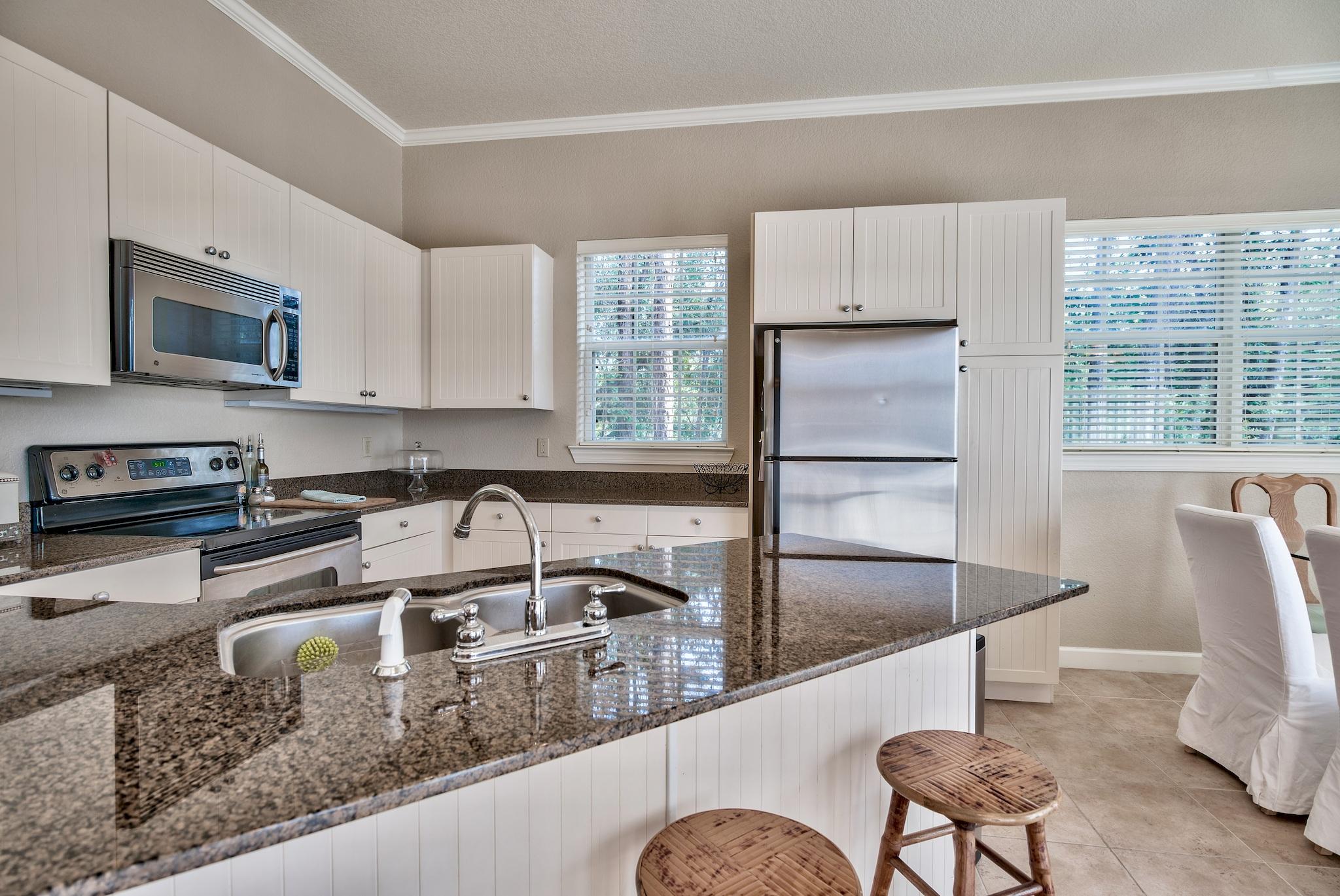 CRYSTAL COVE - Residential