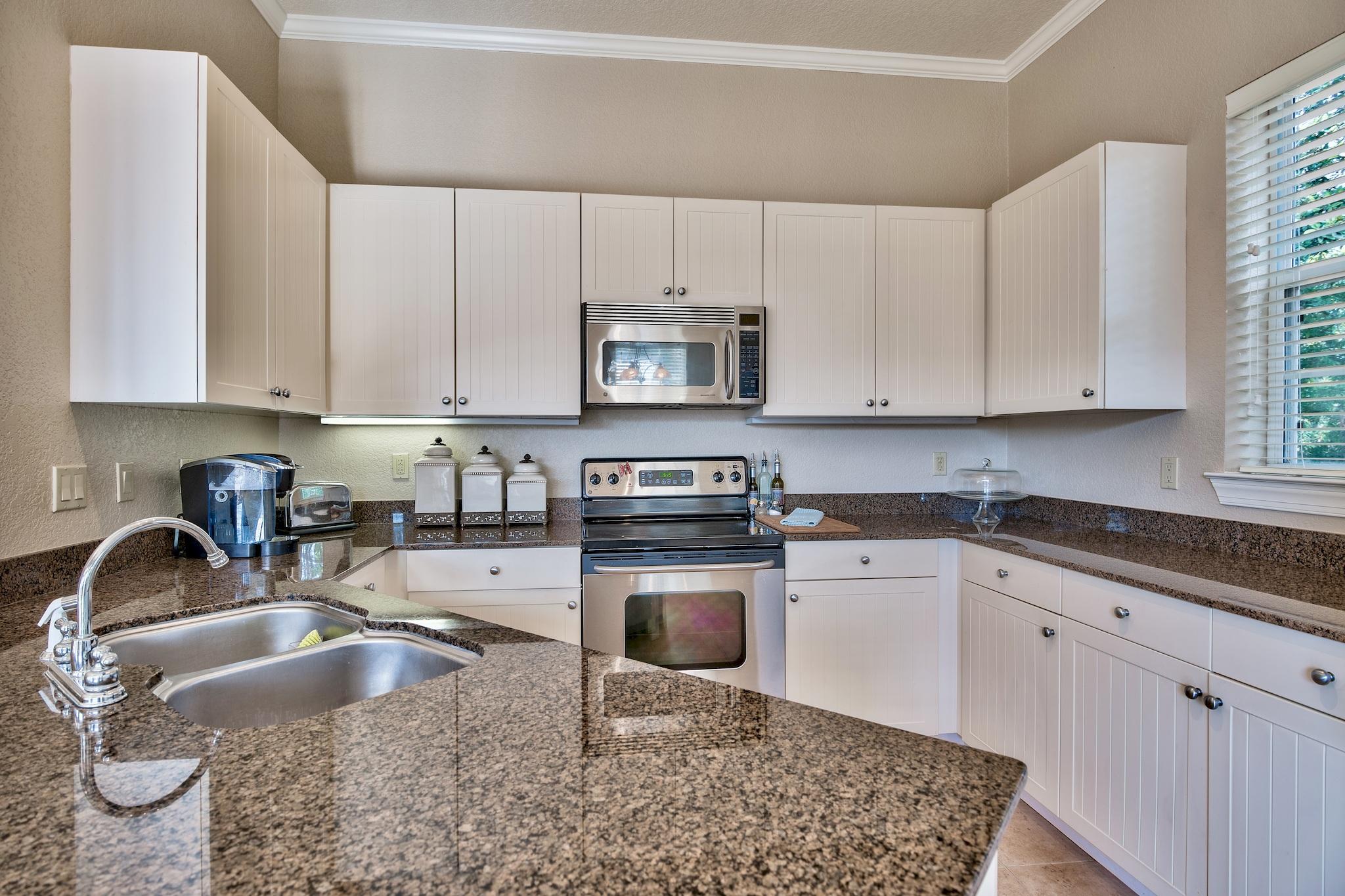 CRYSTAL COVE - Residential