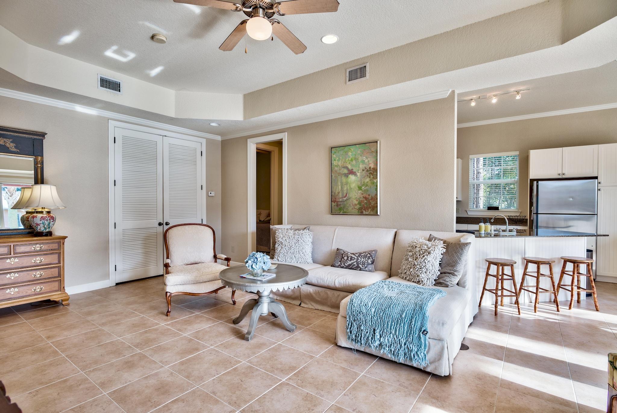 CRYSTAL COVE - Residential