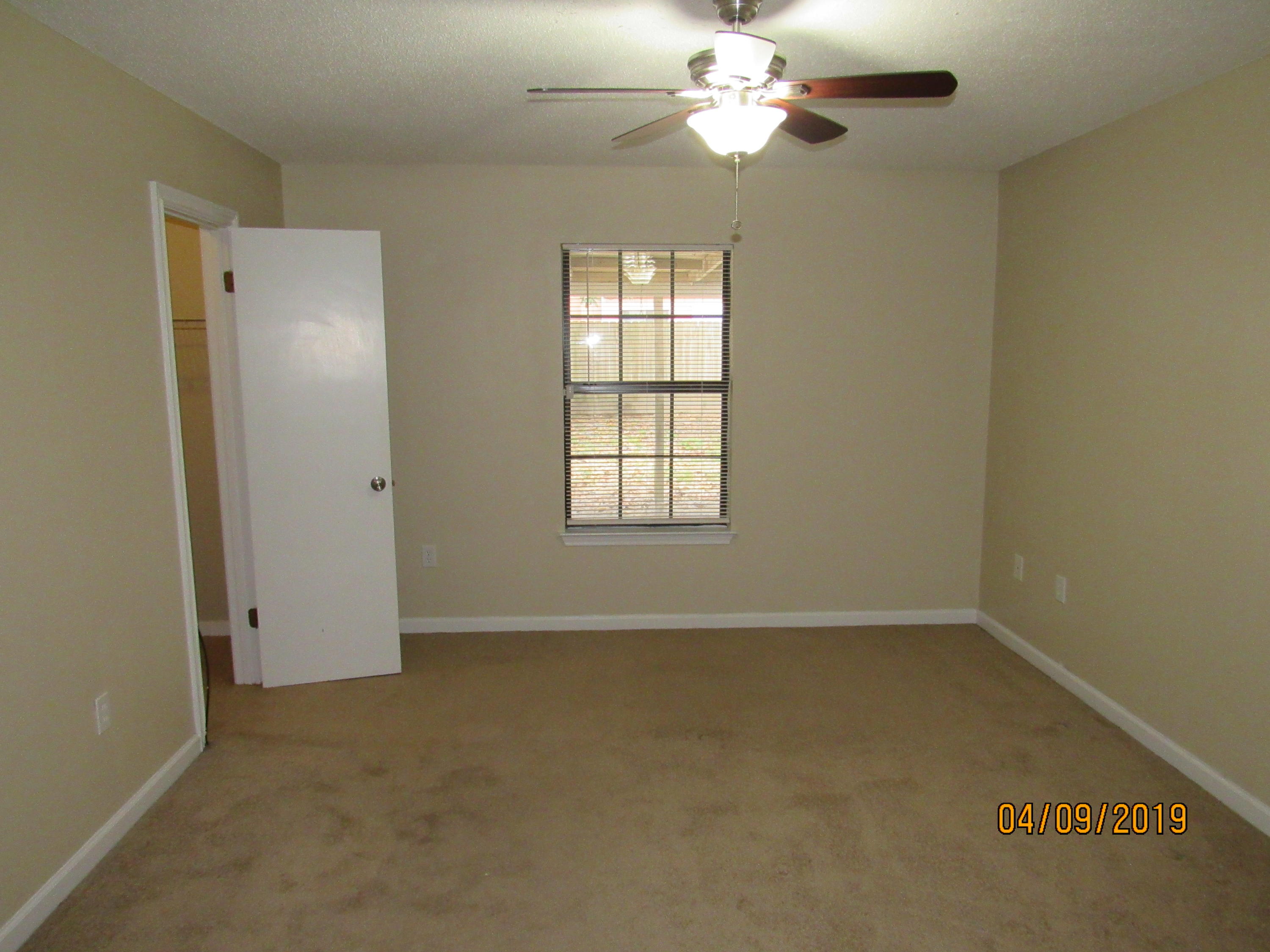 PINE FOREST - Residential Lease
