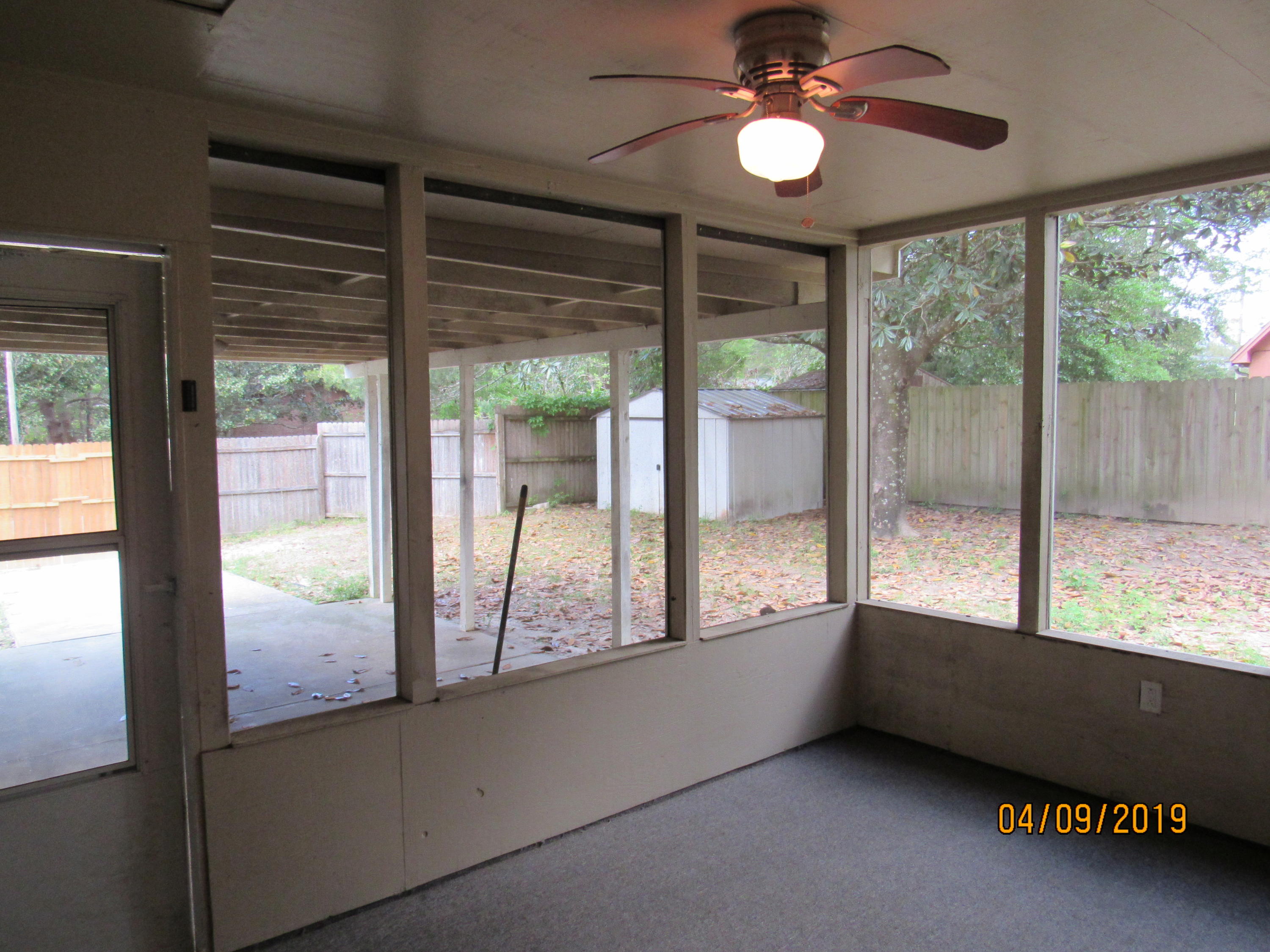 PINE FOREST - Residential Lease