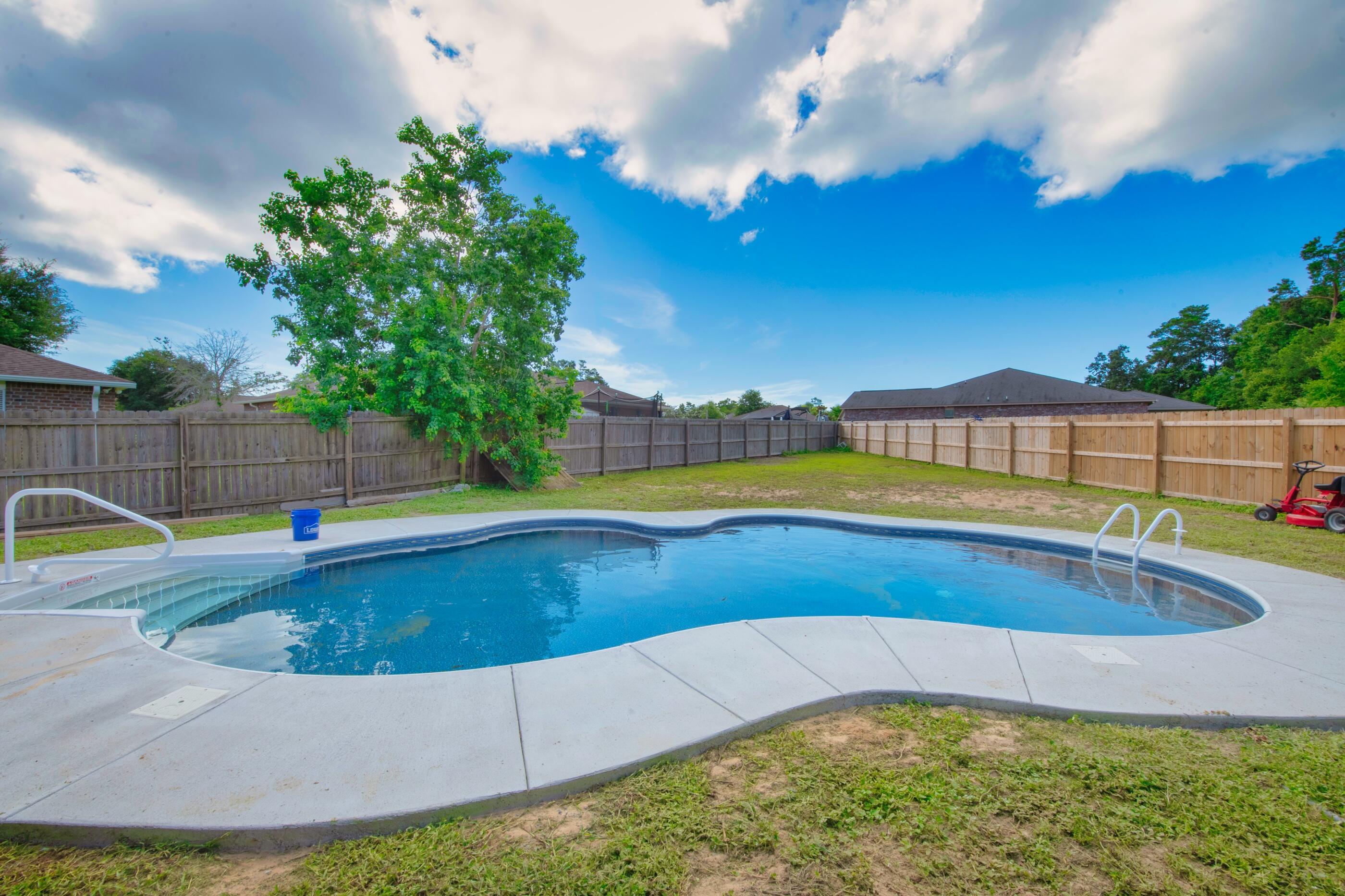 LA MESA AT HIDDEN CREEK - Residential