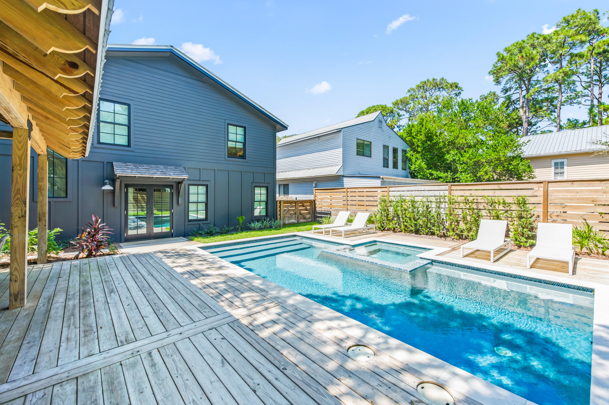 GRAYTON BEACH - Residential