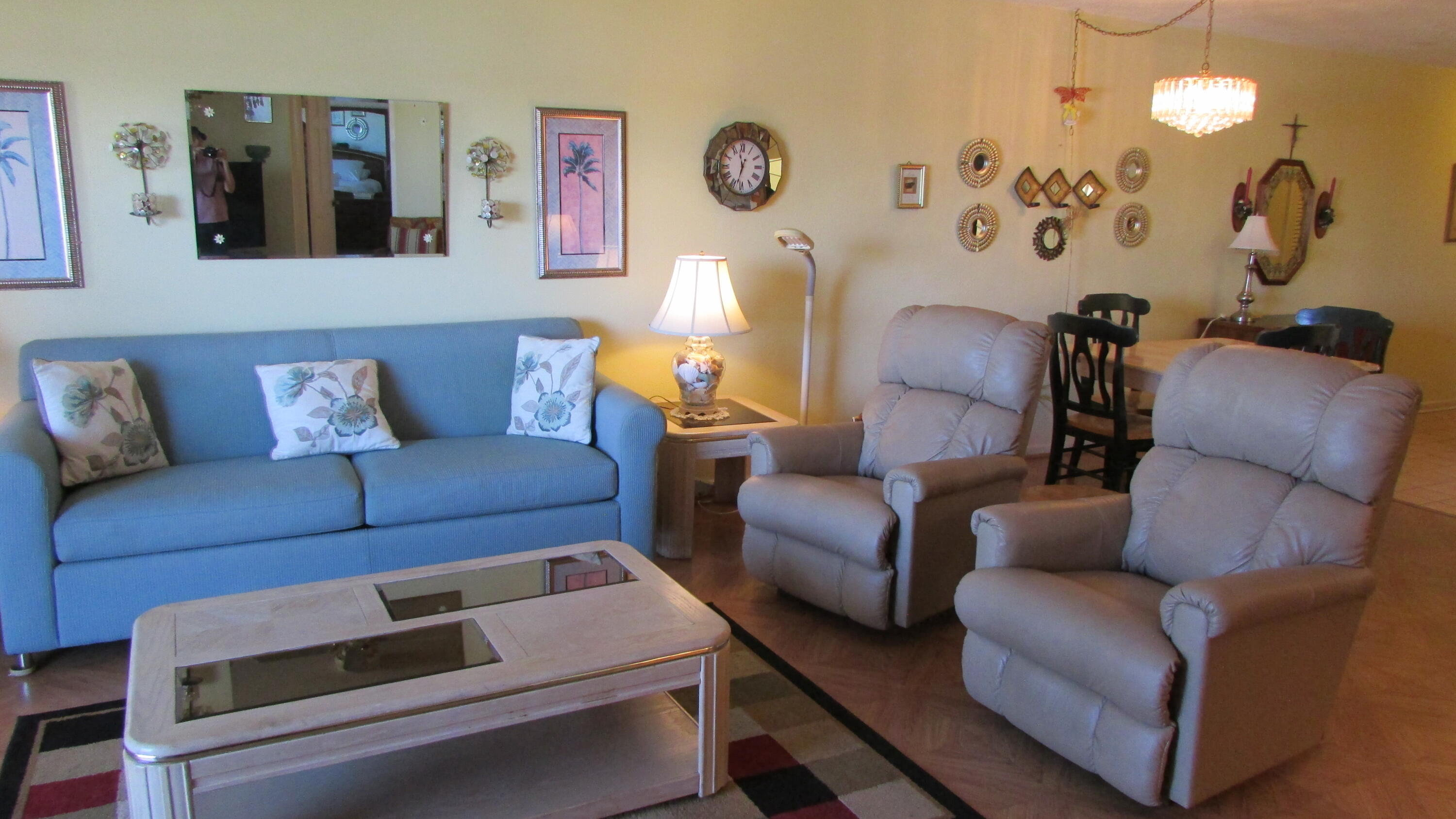 EL MATADOR CONDO - Residential