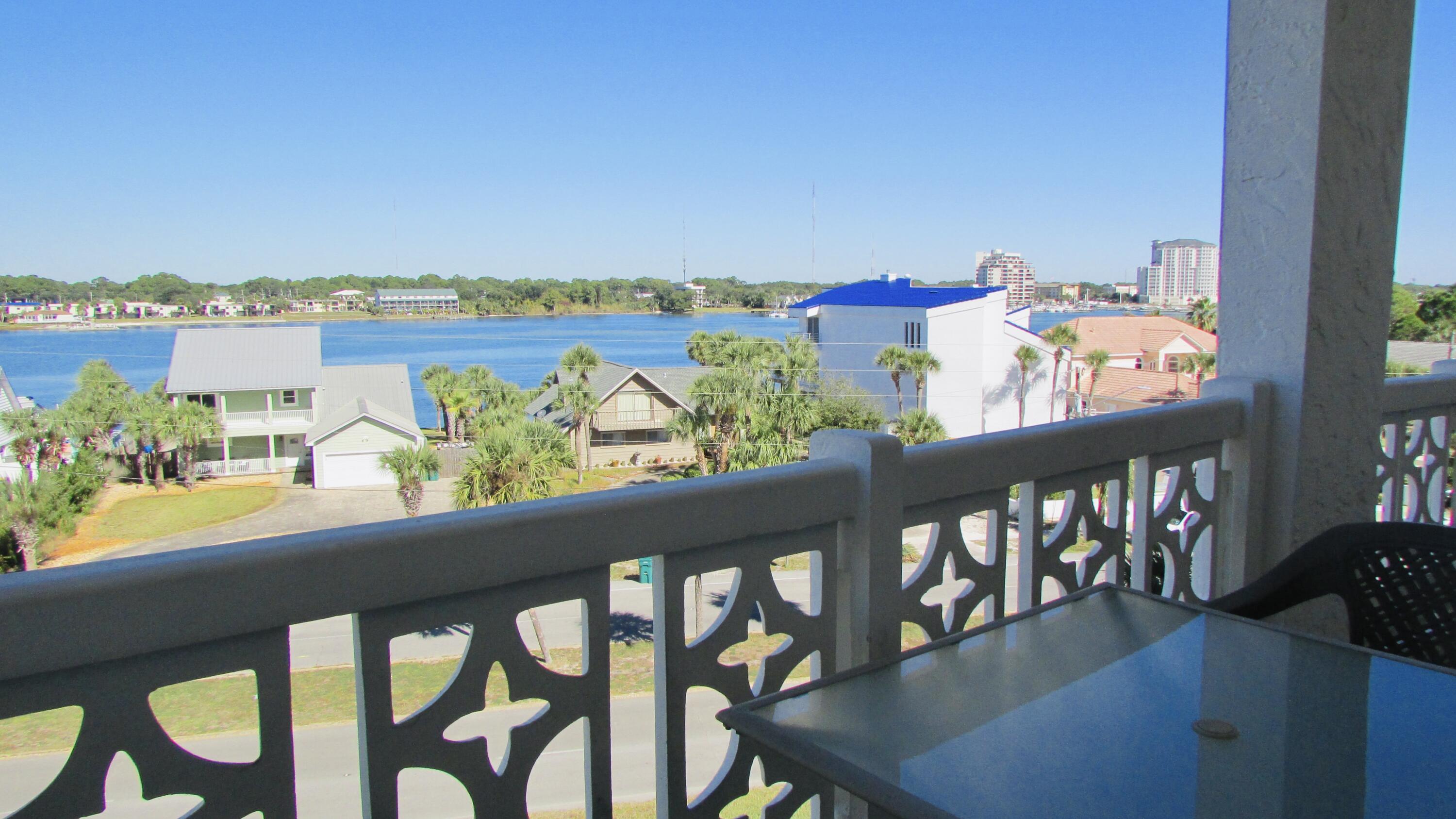 EL MATADOR CONDO - Residential