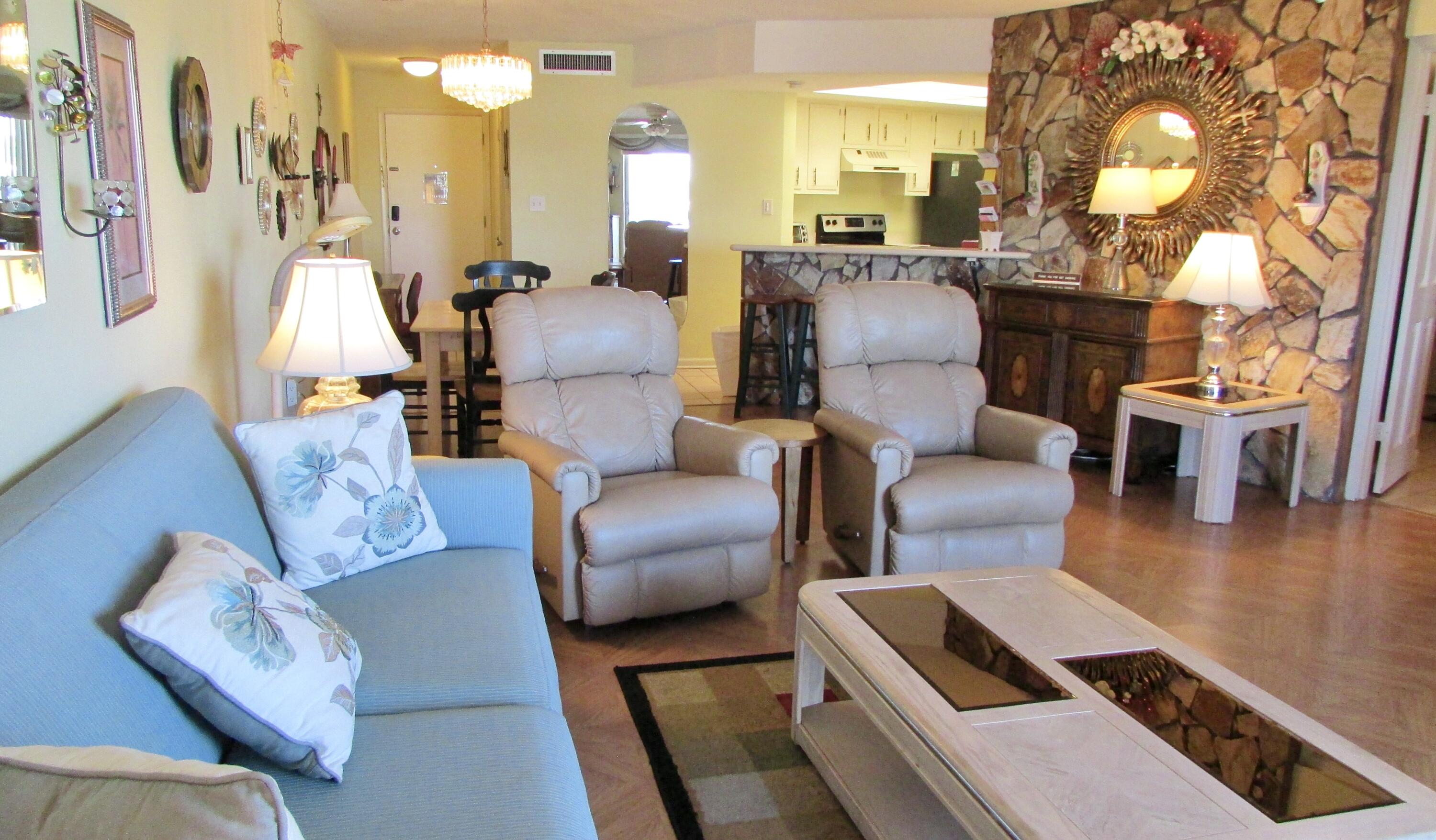 909 Santa Rosa Boulevard 555