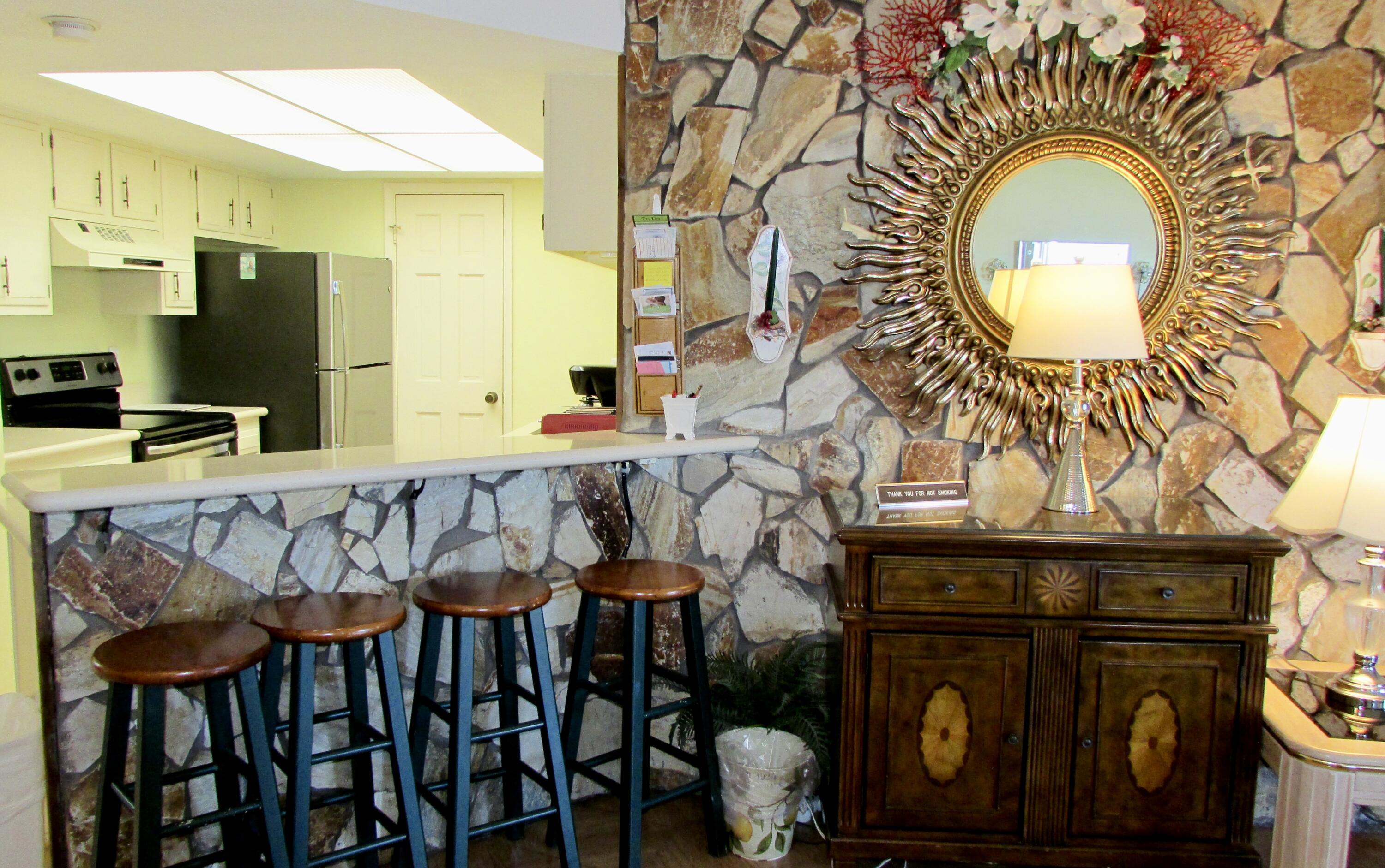 909 Santa Rosa Boulevard 555