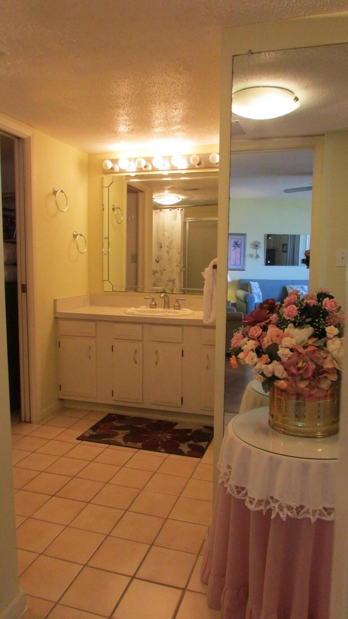 EL MATADOR CONDO - Residential