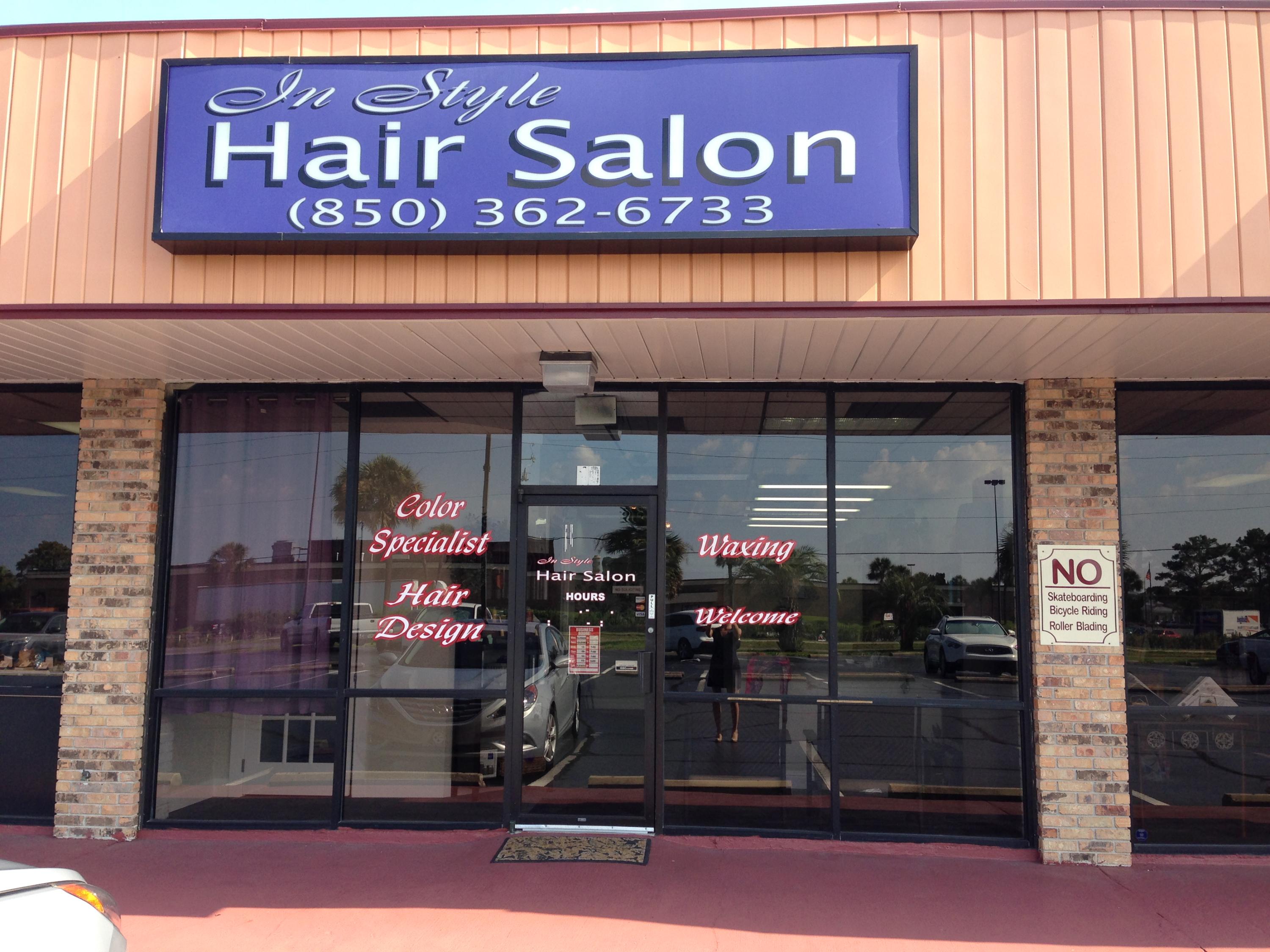 Prime location for an office or retail at Park Place Plaza located directly across from the Santa Rosa Mall - interior has been completely remodeled: new paint, tiled flooring, lighting and has been beautifully decorated . This building is currently being used as a hair salon. All salon equipment convey.