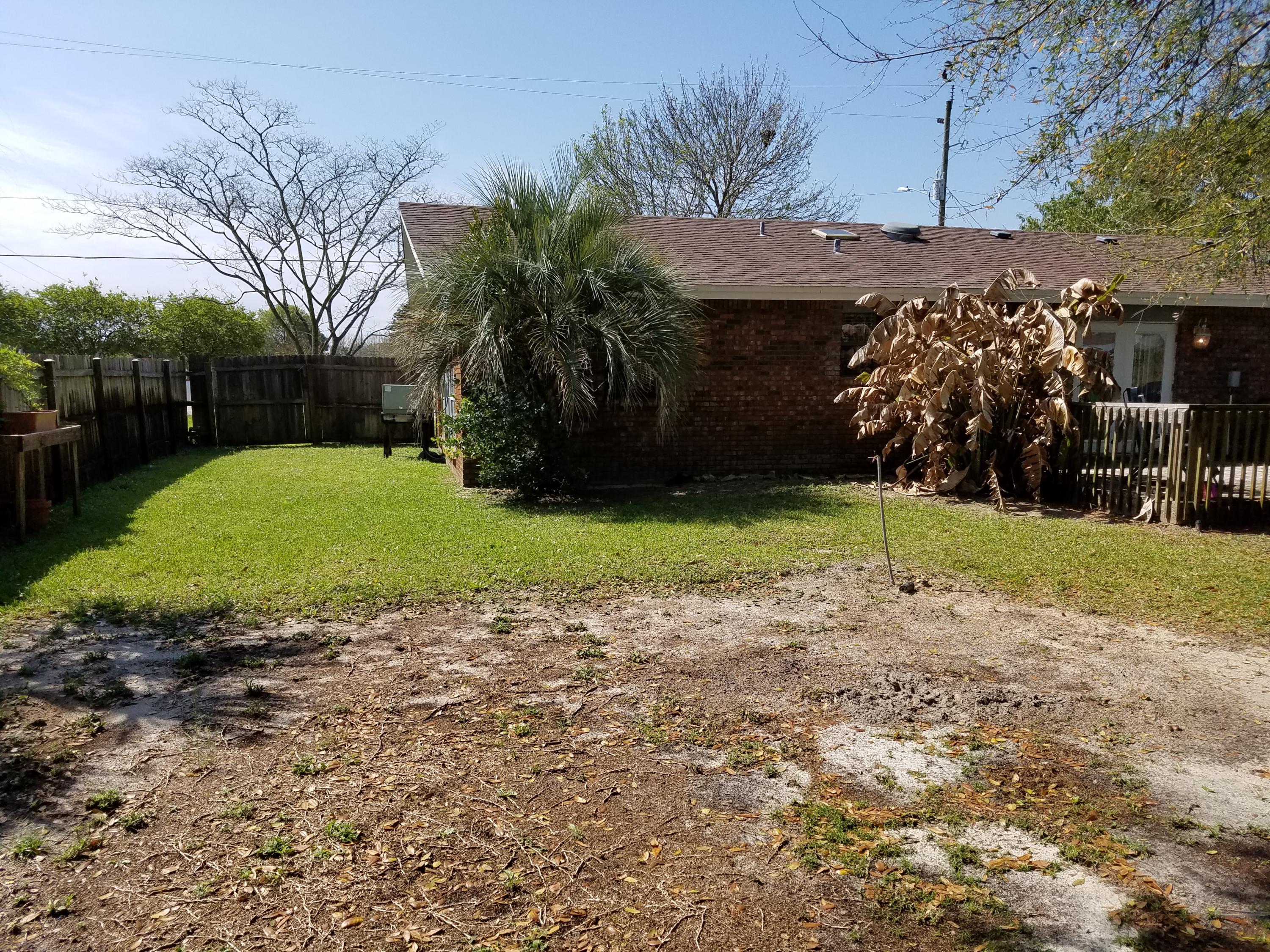 SPRING LAKE 2ND ADD - Residential