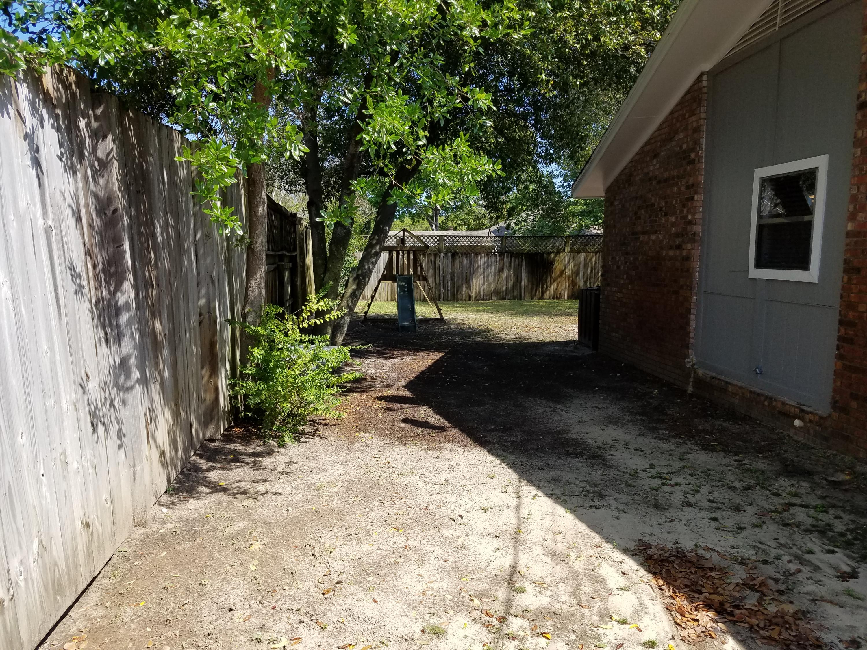 SPRING LAKE 2ND ADD - Residential