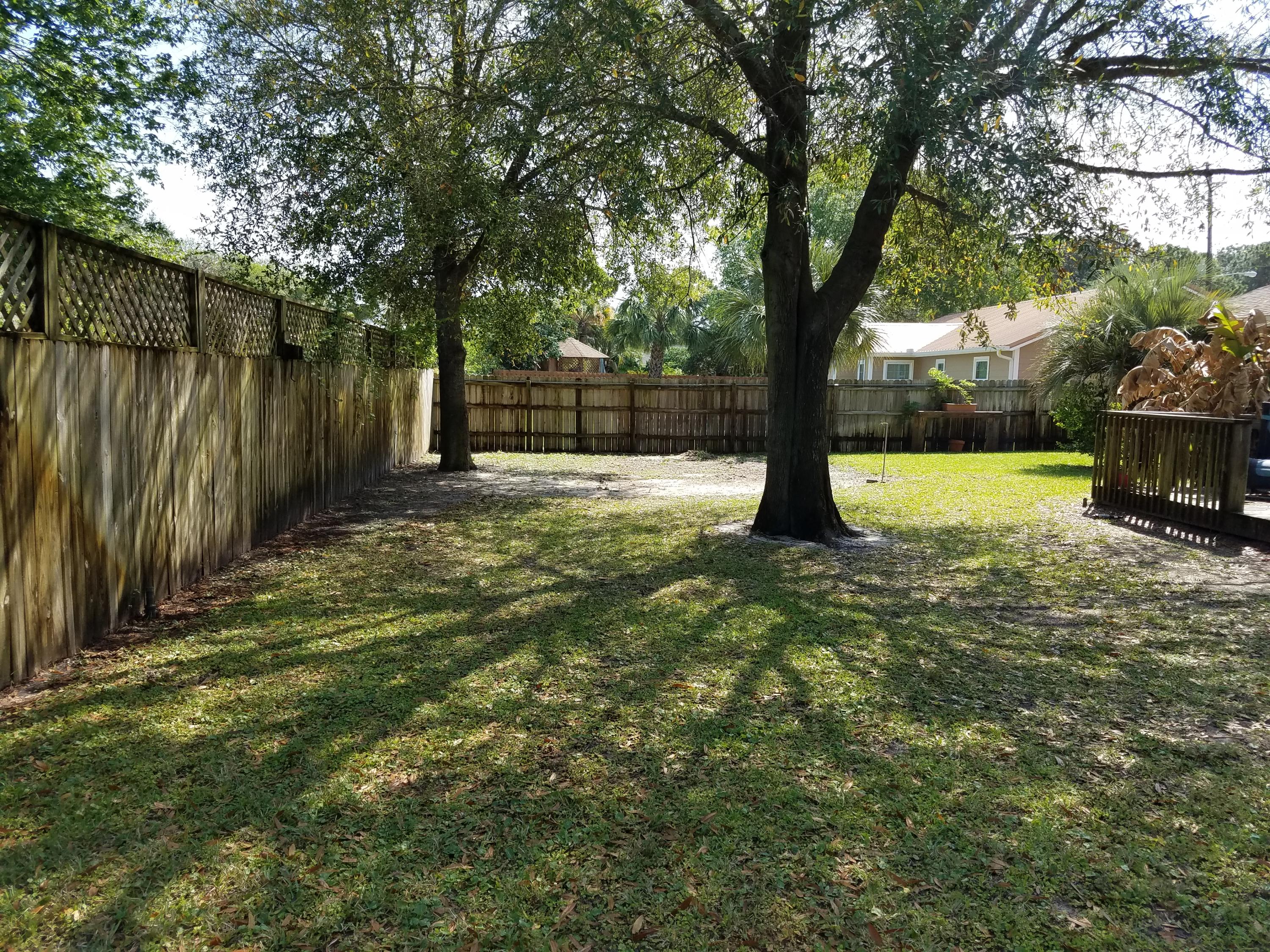 SPRING LAKE 2ND ADD - Residential