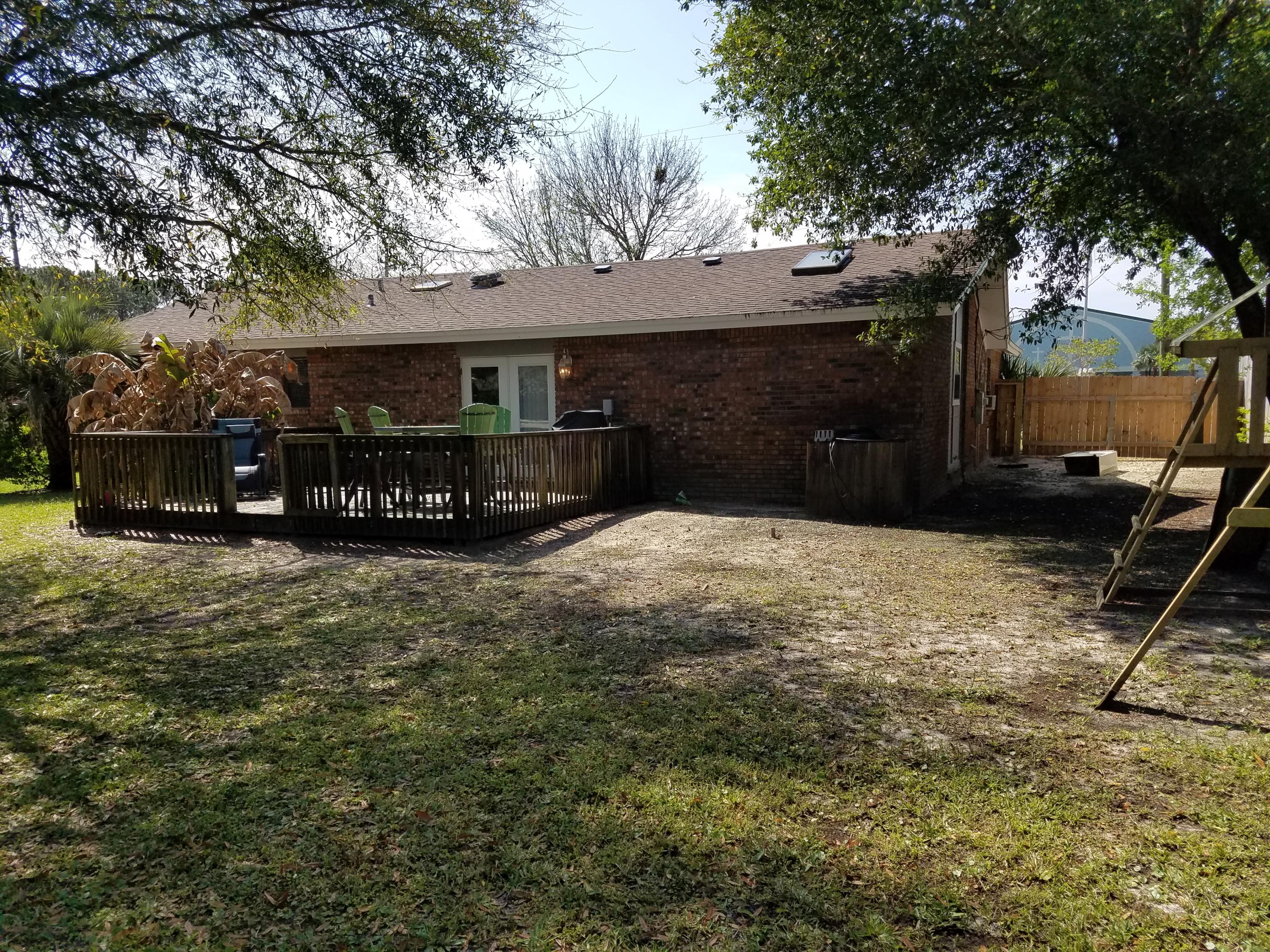 SPRING LAKE 2ND ADD - Residential