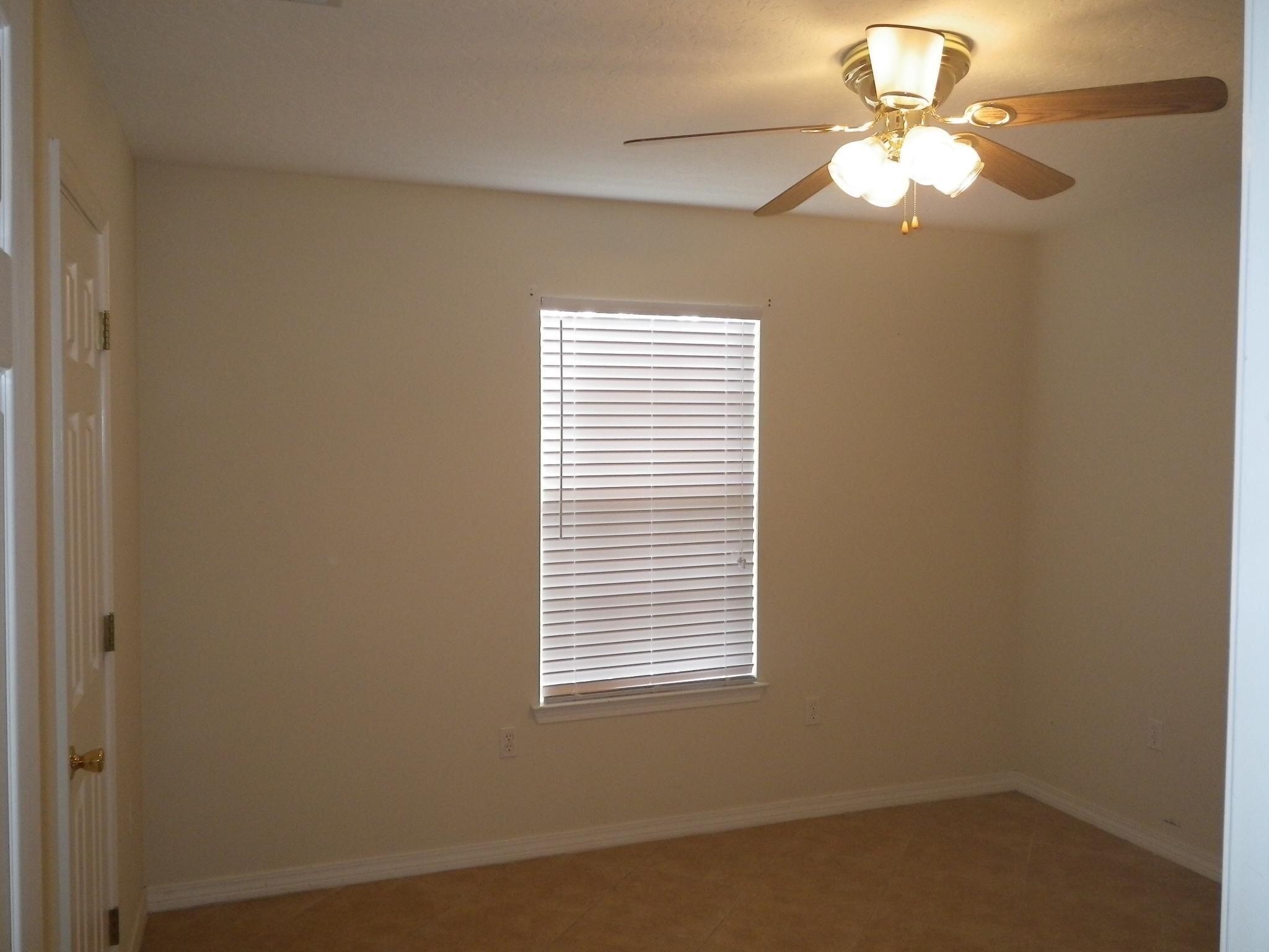 NAVARRE S/D 2ND ADDN - Residential