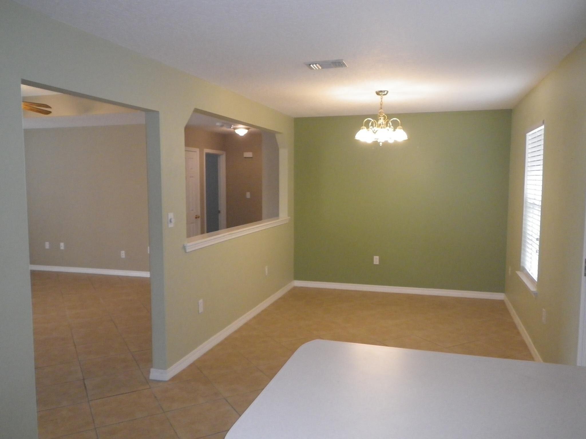 NAVARRE S/D 2ND ADDN - Residential