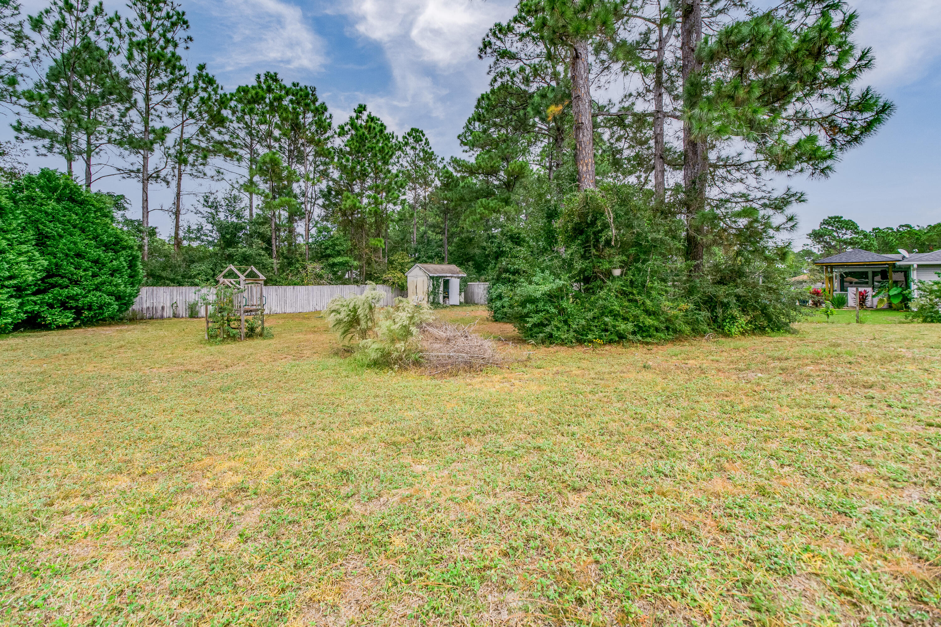 NAVARRE S/D 2ND ADDN - Residential