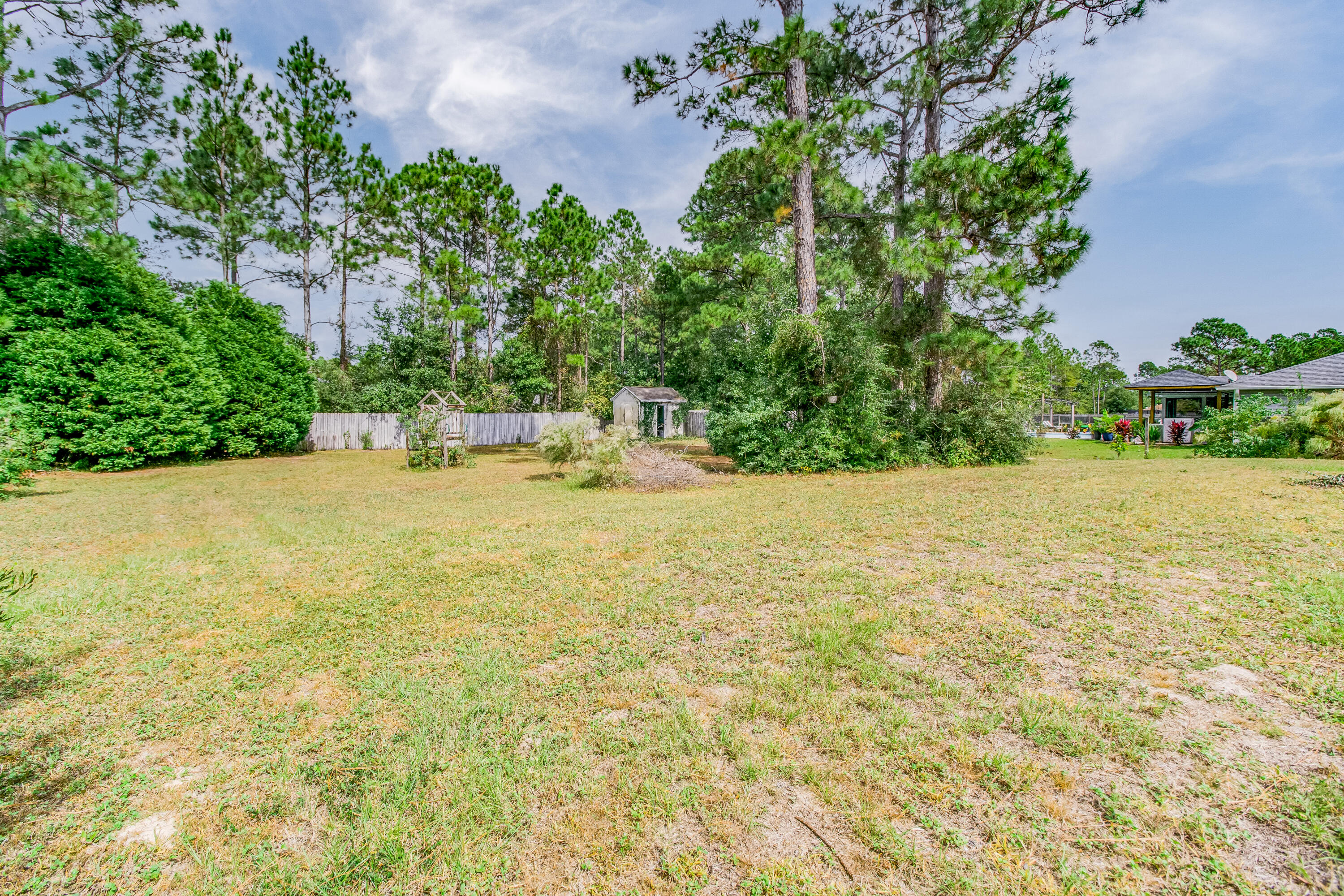 NAVARRE S/D 2ND ADDN - Residential