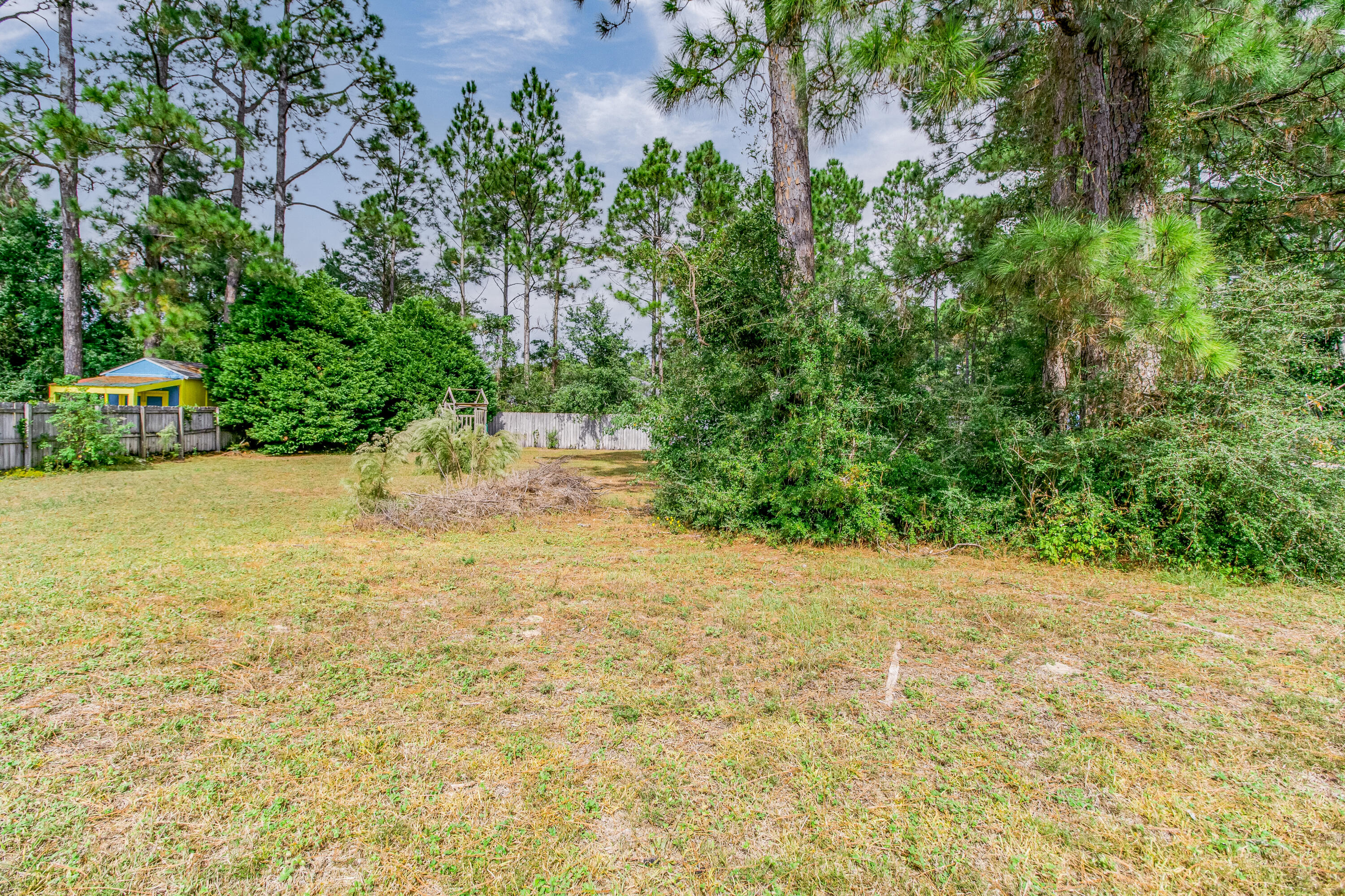 NAVARRE S/D 2ND ADDN - Residential