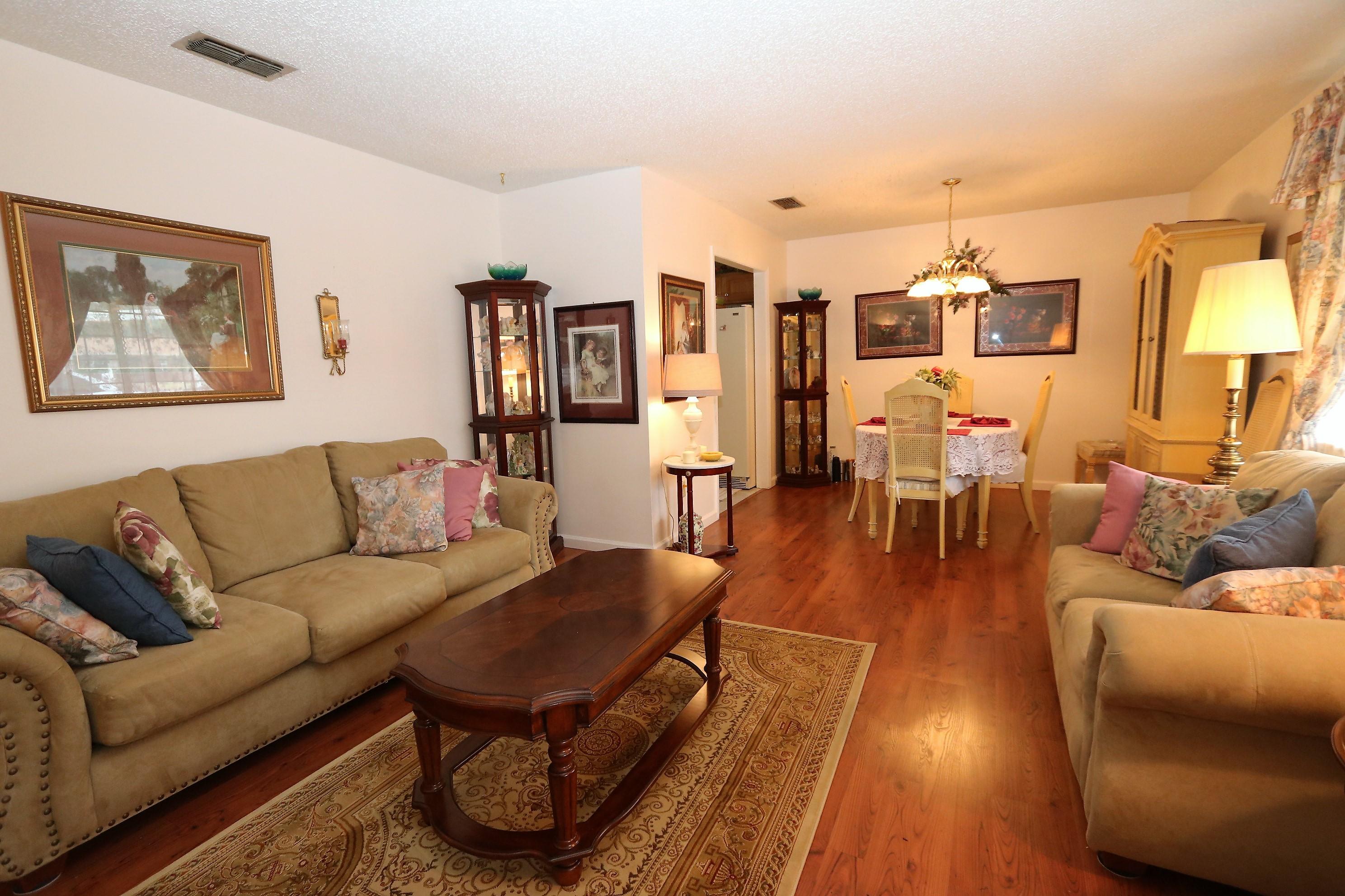 PALM EST UNIT #2 LOT 4 BLK 2 - Residential