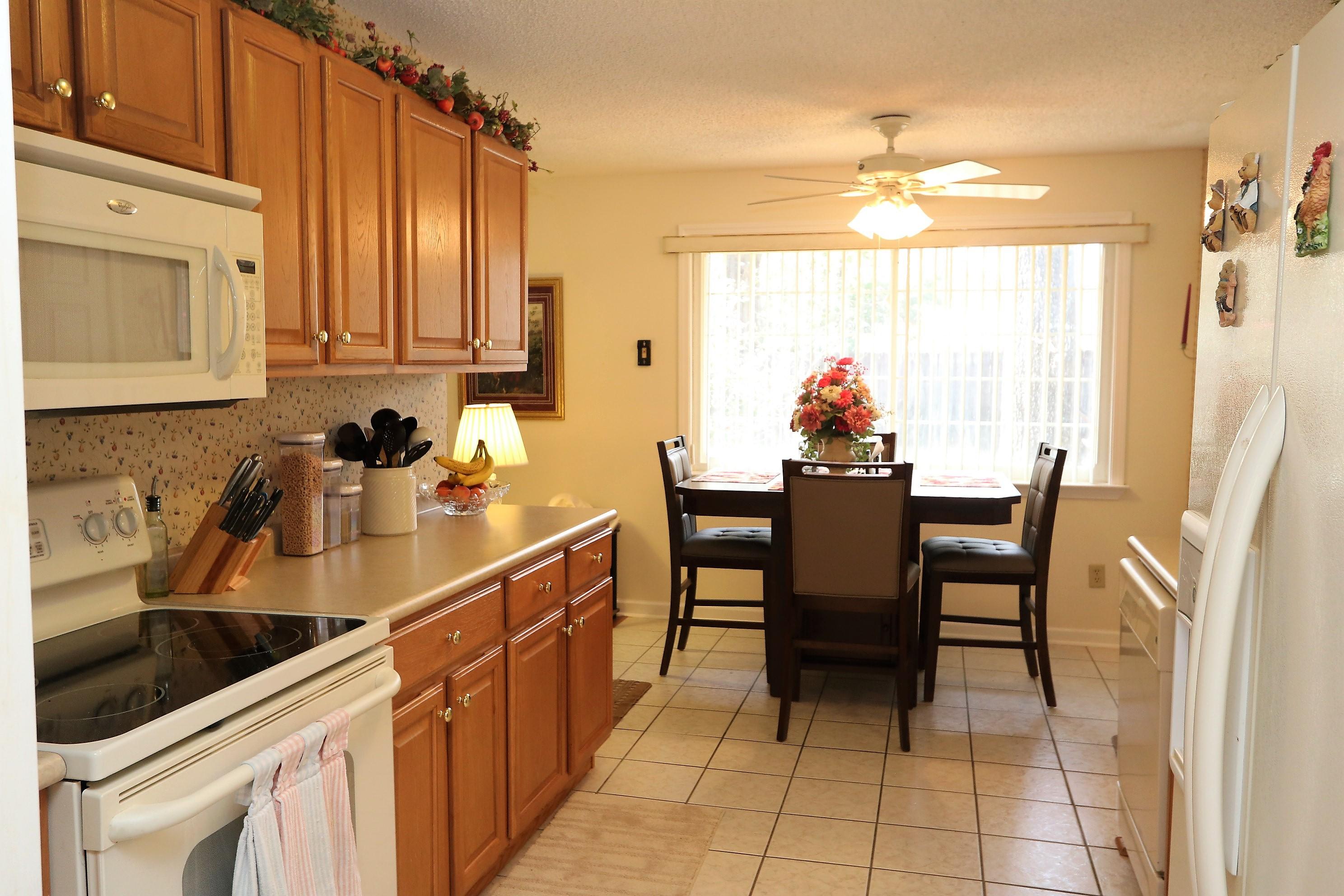 PALM EST UNIT #2 LOT 4 BLK 2 - Residential