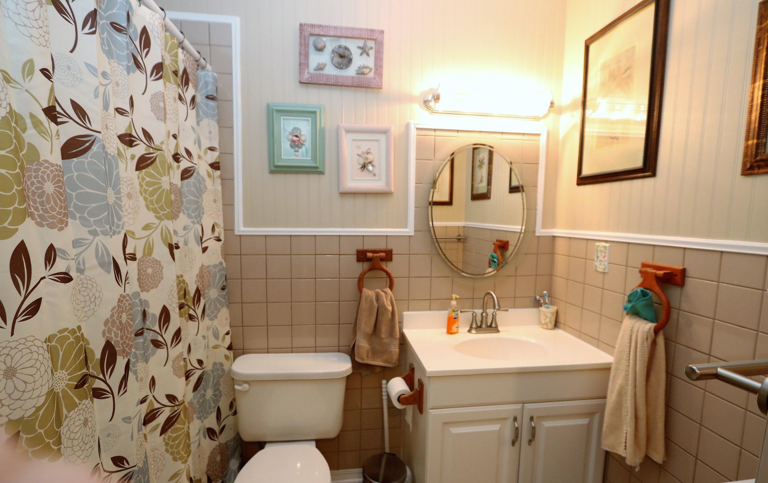 PALM EST UNIT #2 LOT 4 BLK 2 - Residential