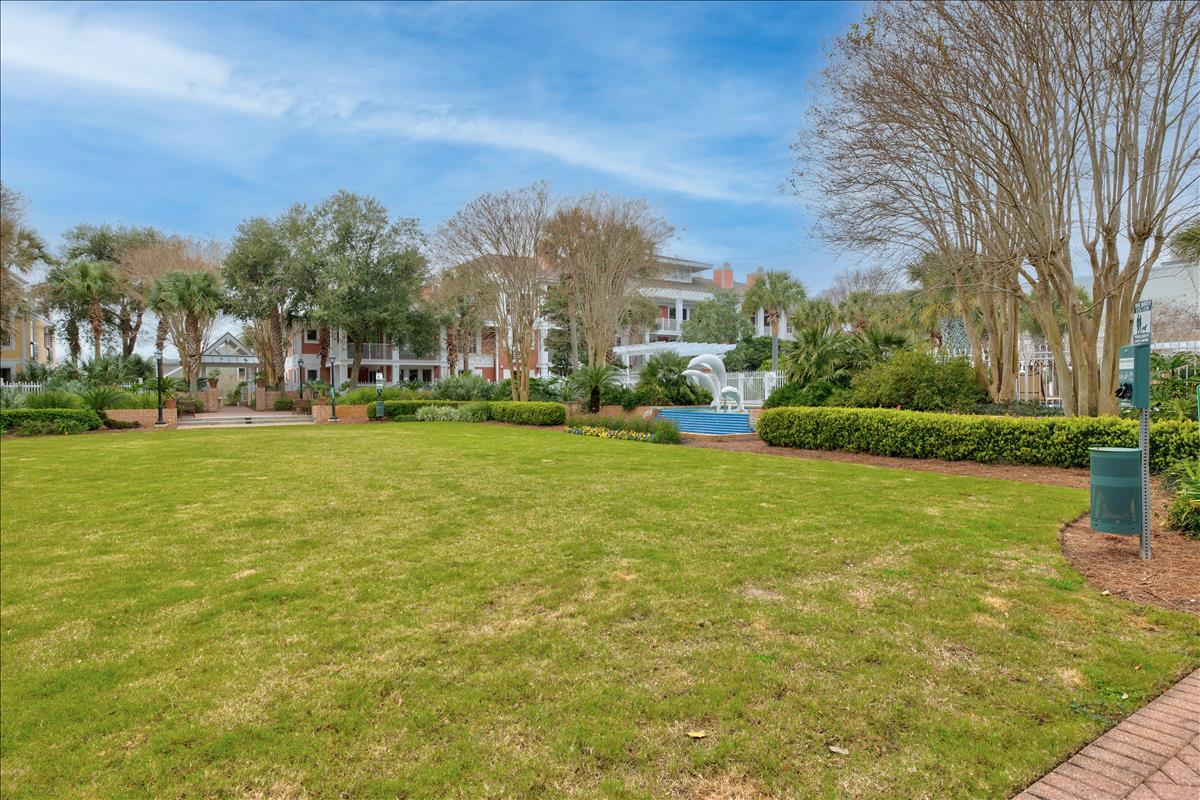 PILOT HOUSE - Residential