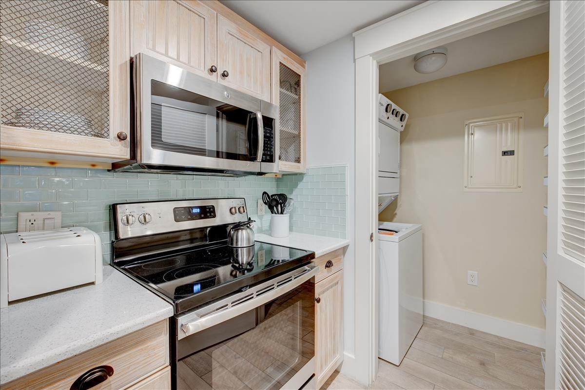 PILOT HOUSE - Residential