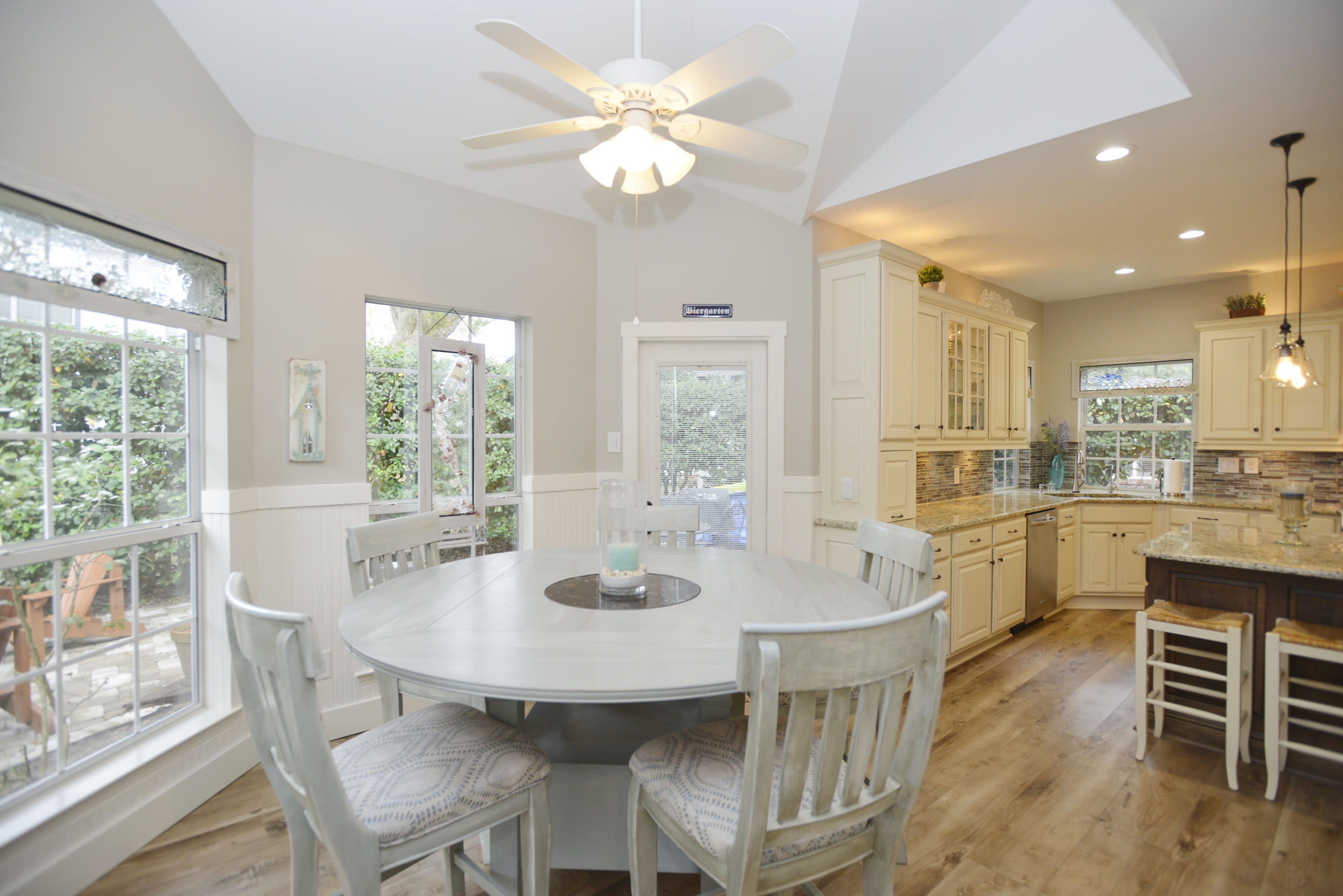 BOLTONS LANDING - Residential