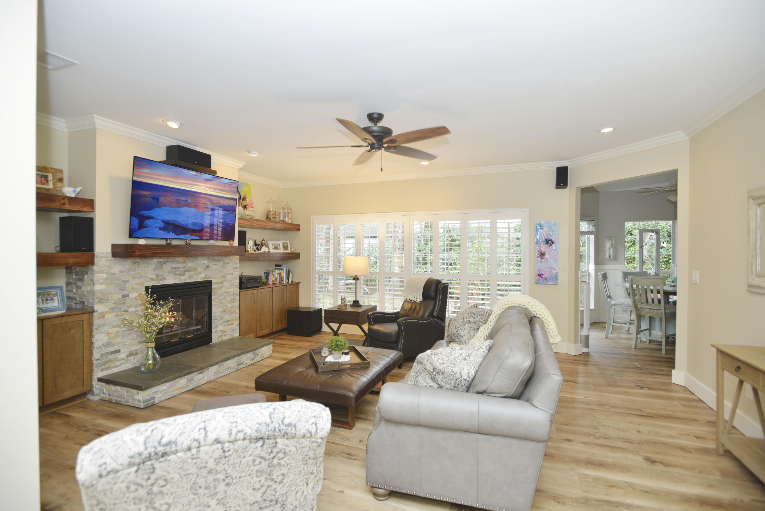 BOLTONS LANDING - Residential