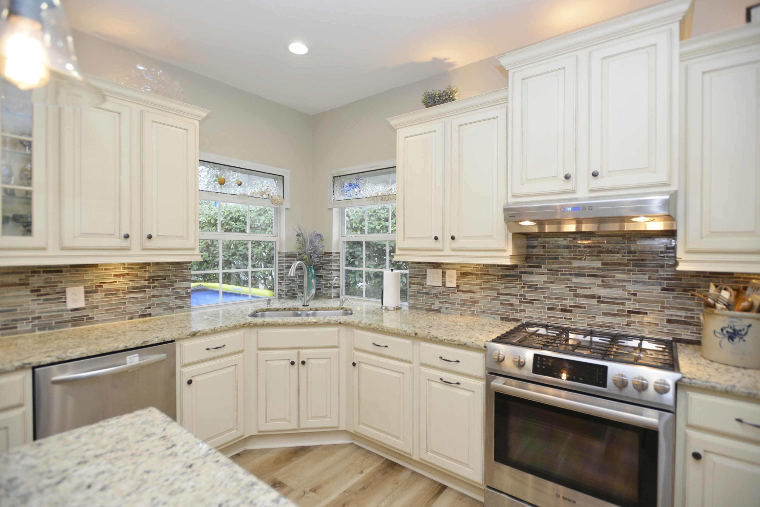 BOLTONS LANDING - Residential