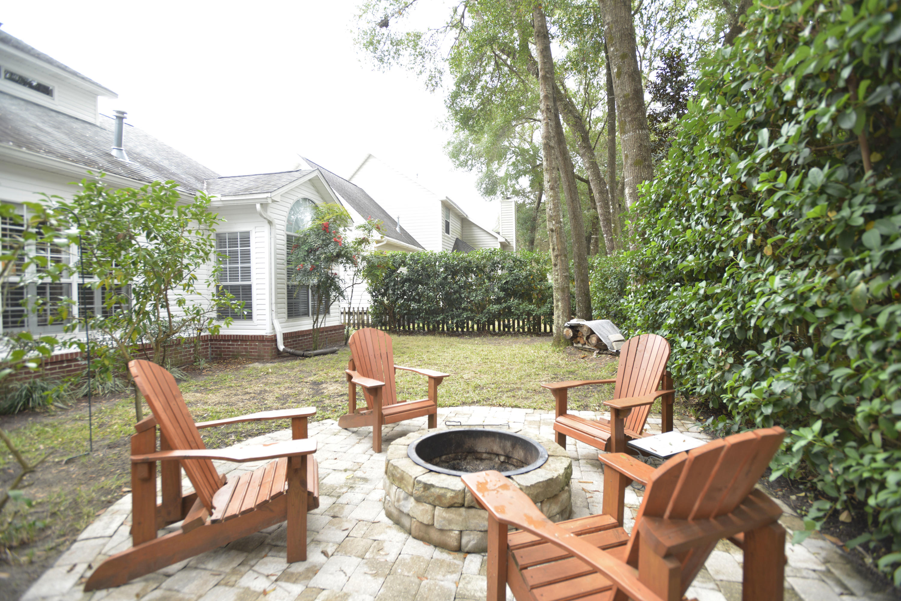 BOLTONS LANDING - Residential