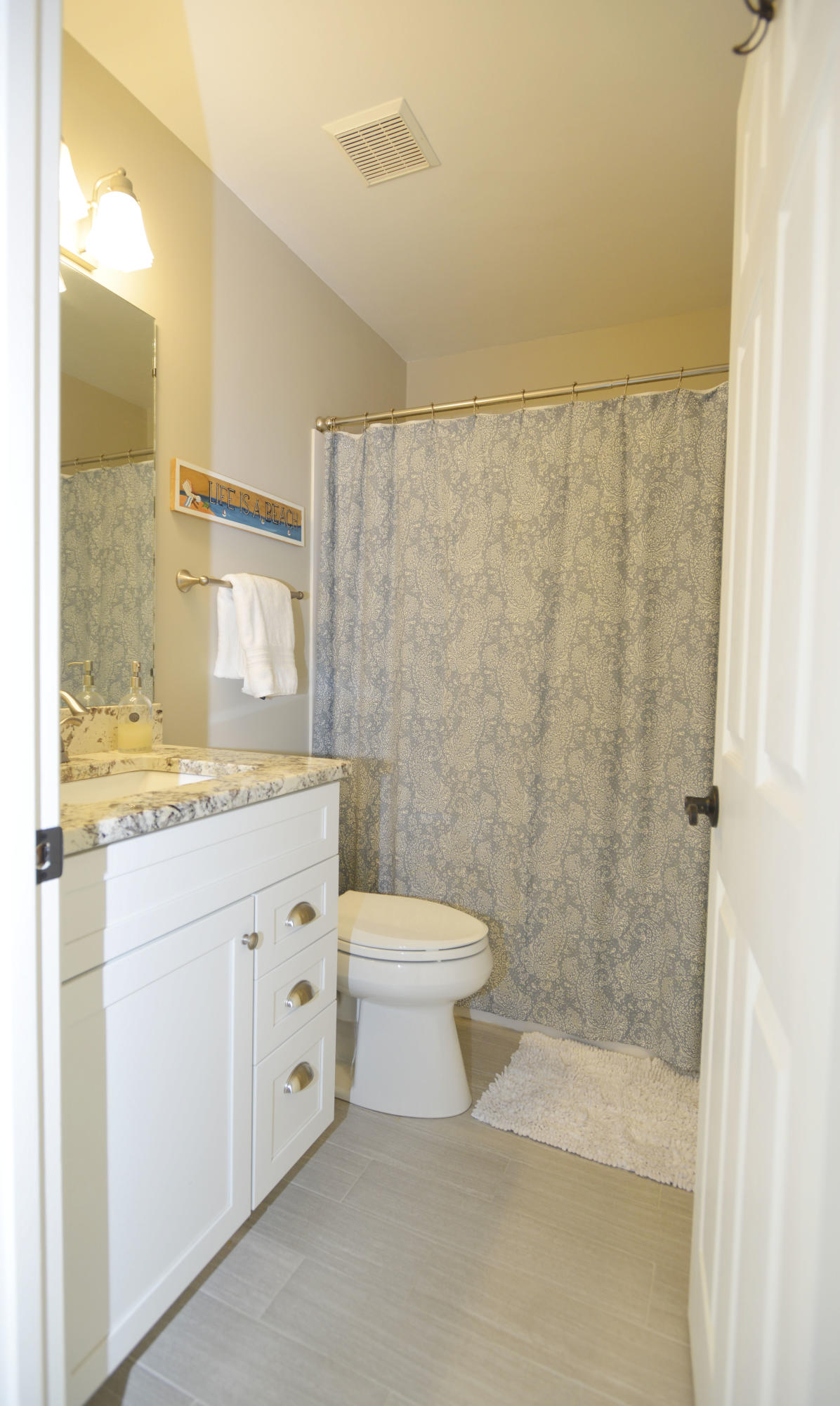 BOLTONS LANDING - Residential