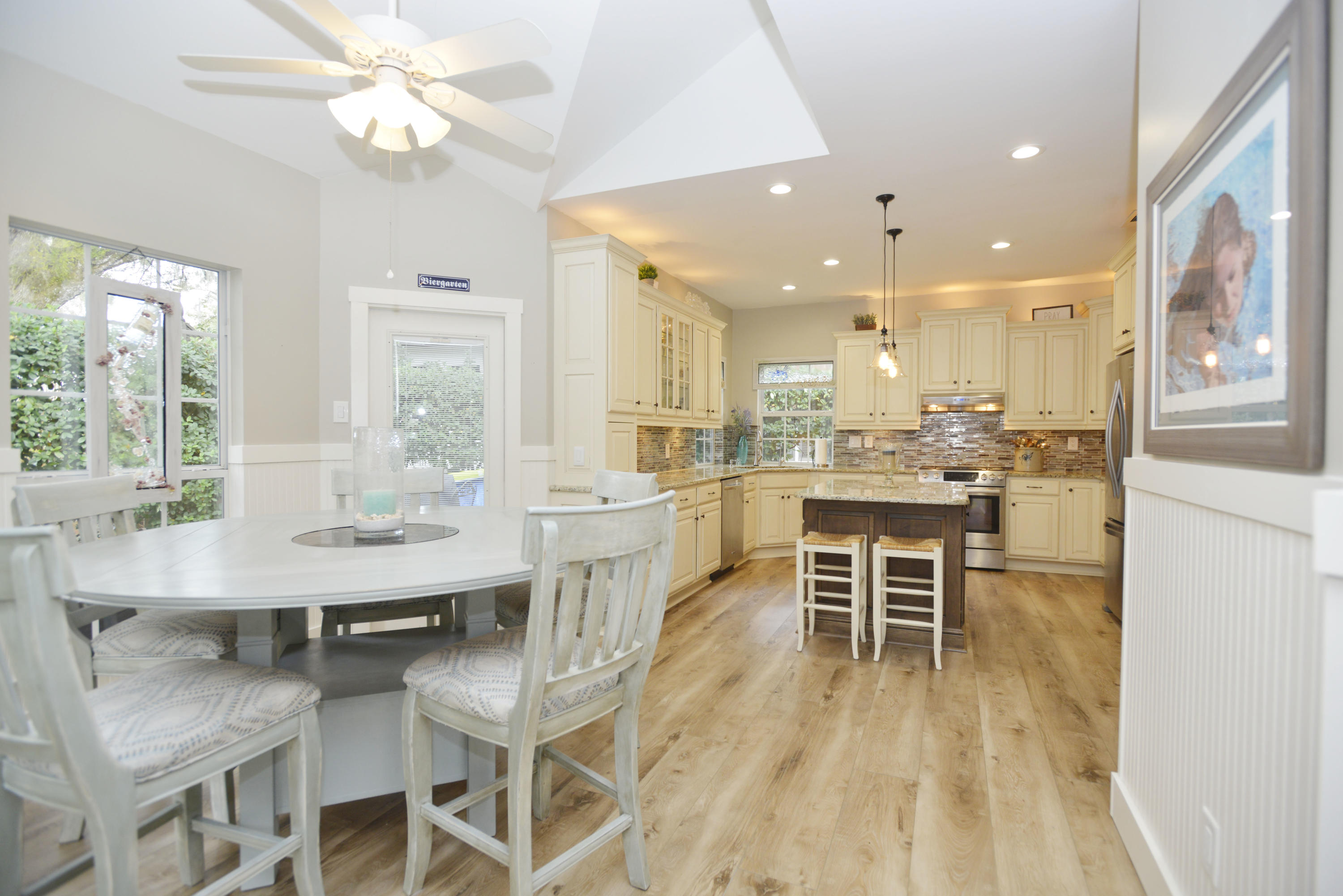 BOLTONS LANDING - Residential