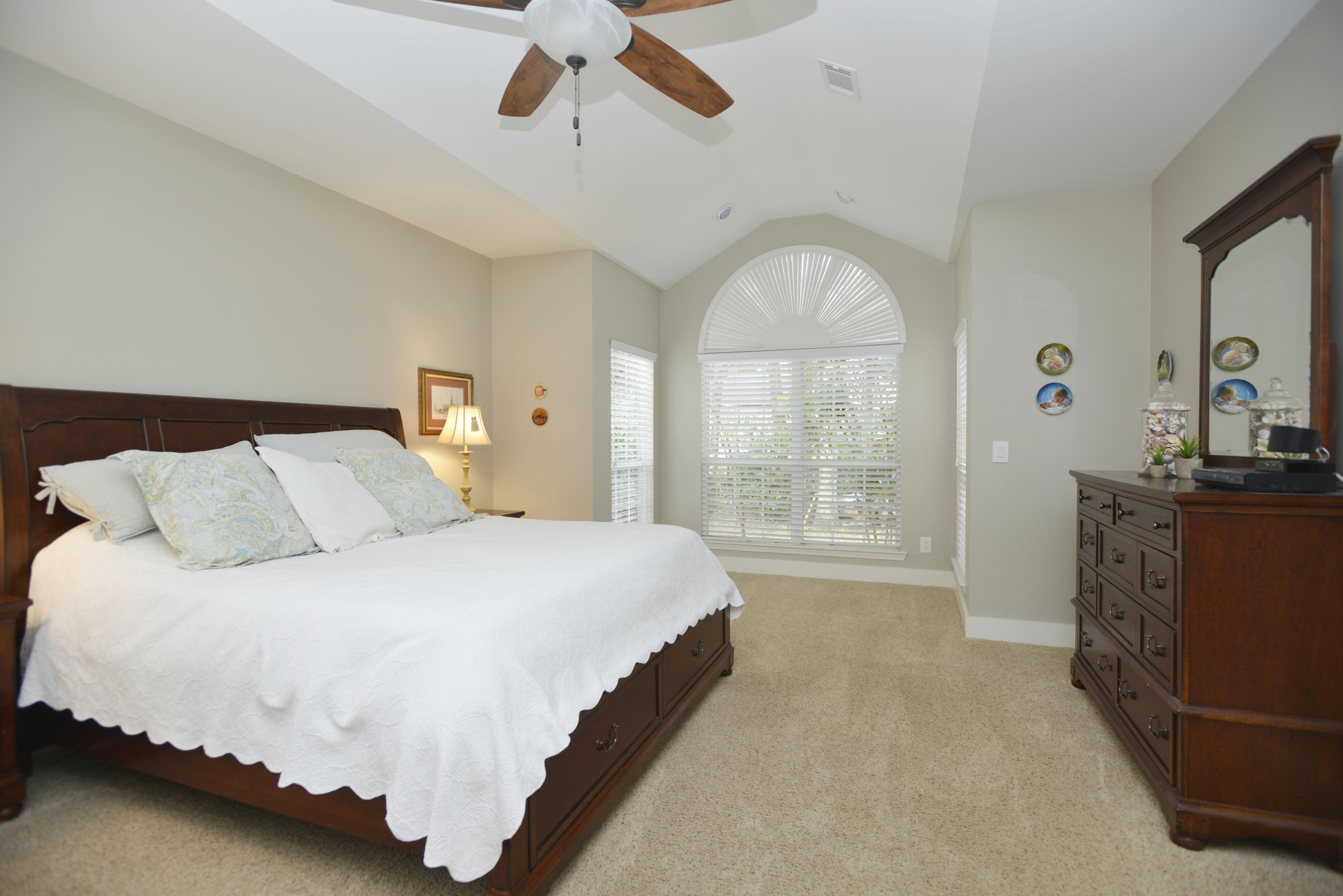 BOLTONS LANDING - Residential