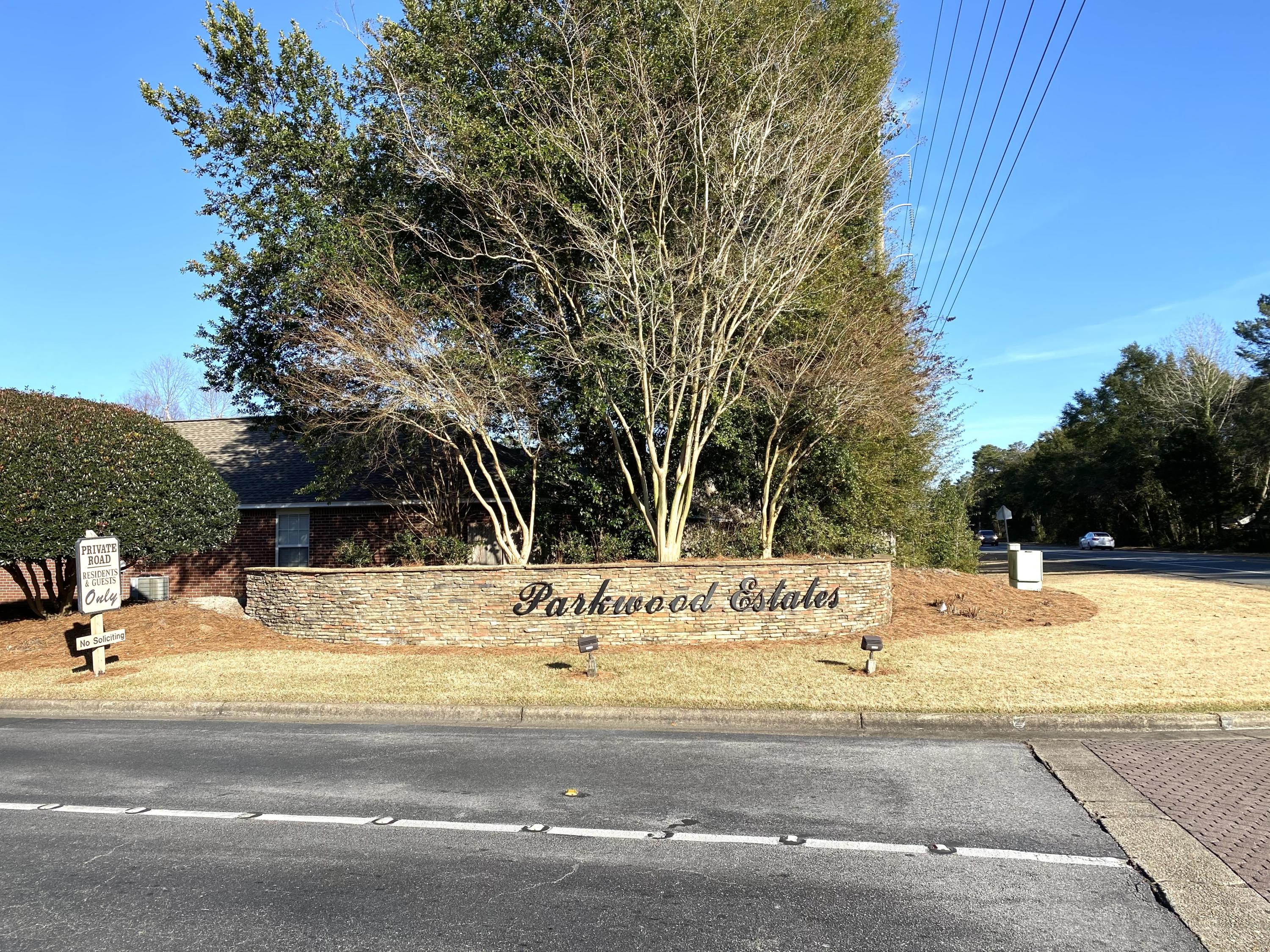 BOLTONS LANDING - Residential